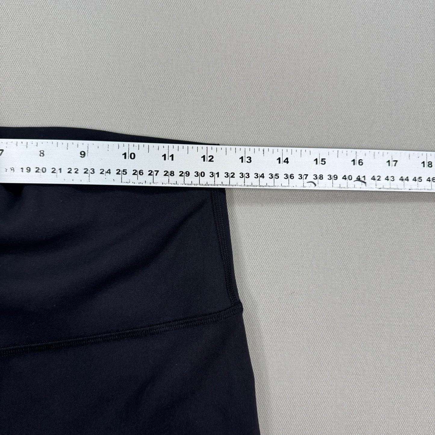 Lululemon Team Canada Wunder Train High-Rised Pants Maple Leaf Womens Size 8