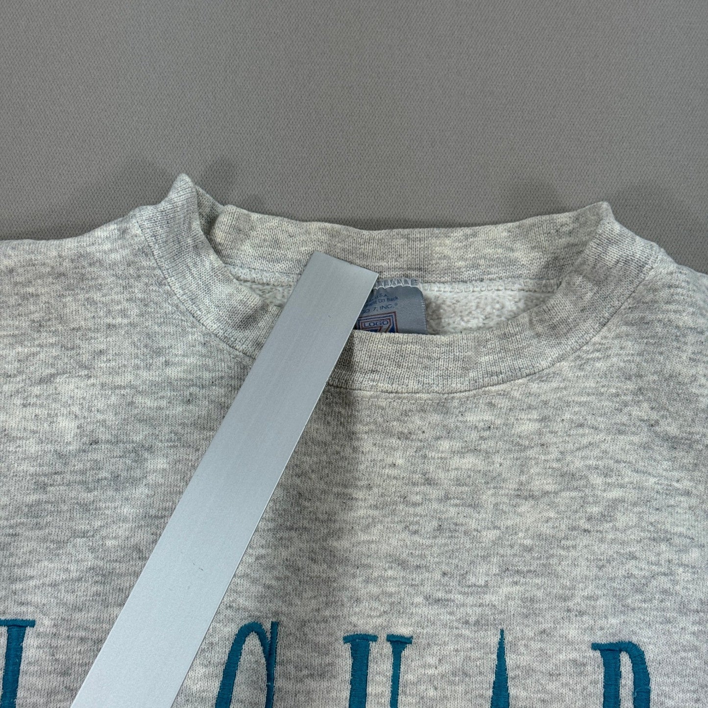 Vintage 90s Jacksonville Jaguars Sweatshirt Logo 7 mens Medium Gray Made In USA