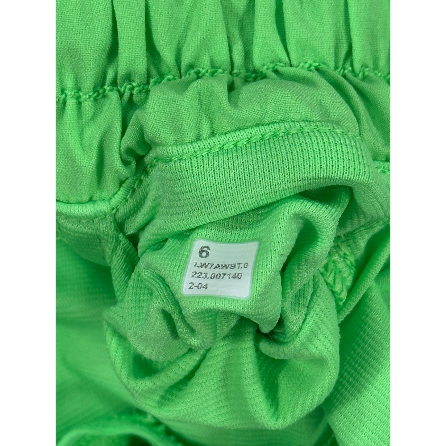 Lululemon Hotty Hot Shorts High Rise 4" Lined Womens Size 6 Neon Green