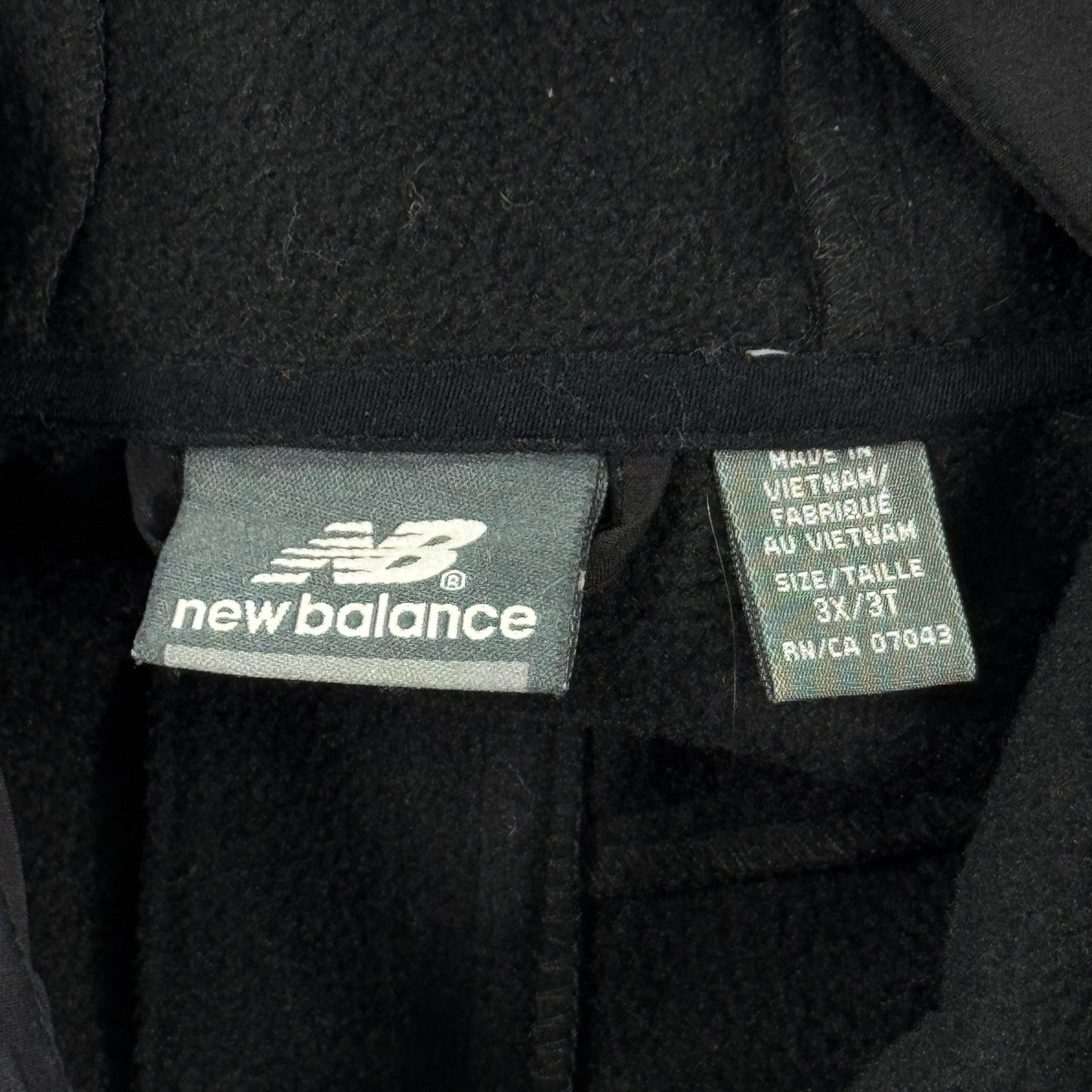 New Balance Softshell Jacket Womens 3XLT Black Hooded Full Zip Windbreaker Coat