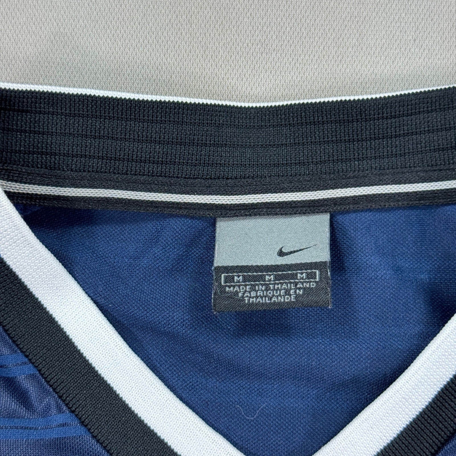 Vintage 90s Nike Training Jersey T Shirt Swoosh Drill mens Medium Navy Blue