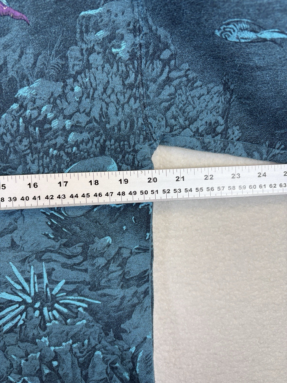 vtg 90s DOLPHIN ALL-OVER PRINT T-Shirt L hawaii nature ocean beach embroidered