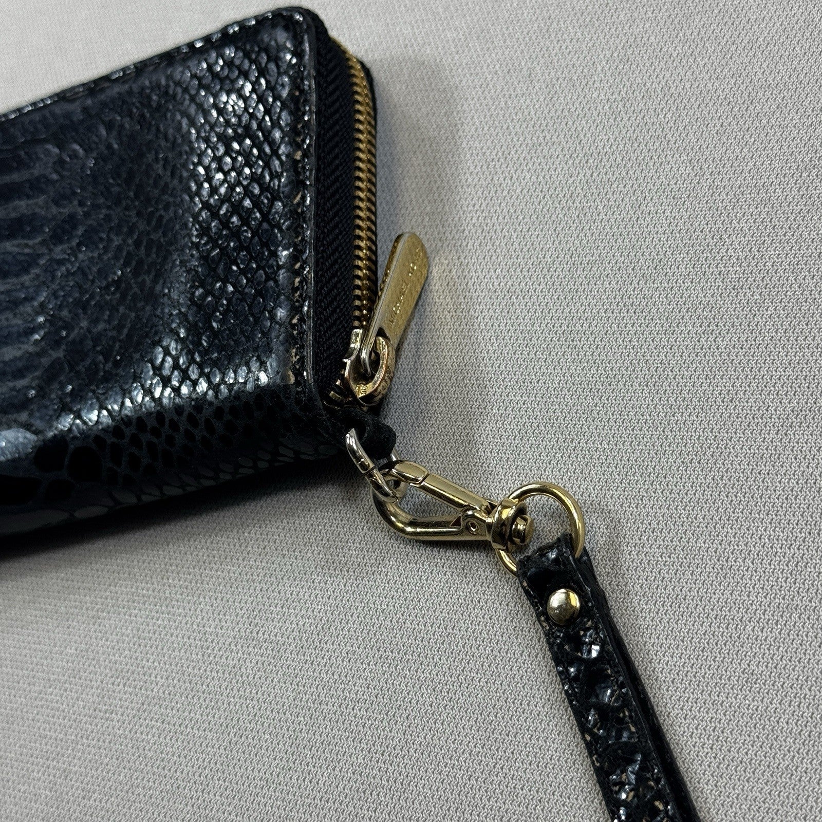 Michael Kors Essential Zip Wallet Wristlet Black Python Embossed Clutch Holder