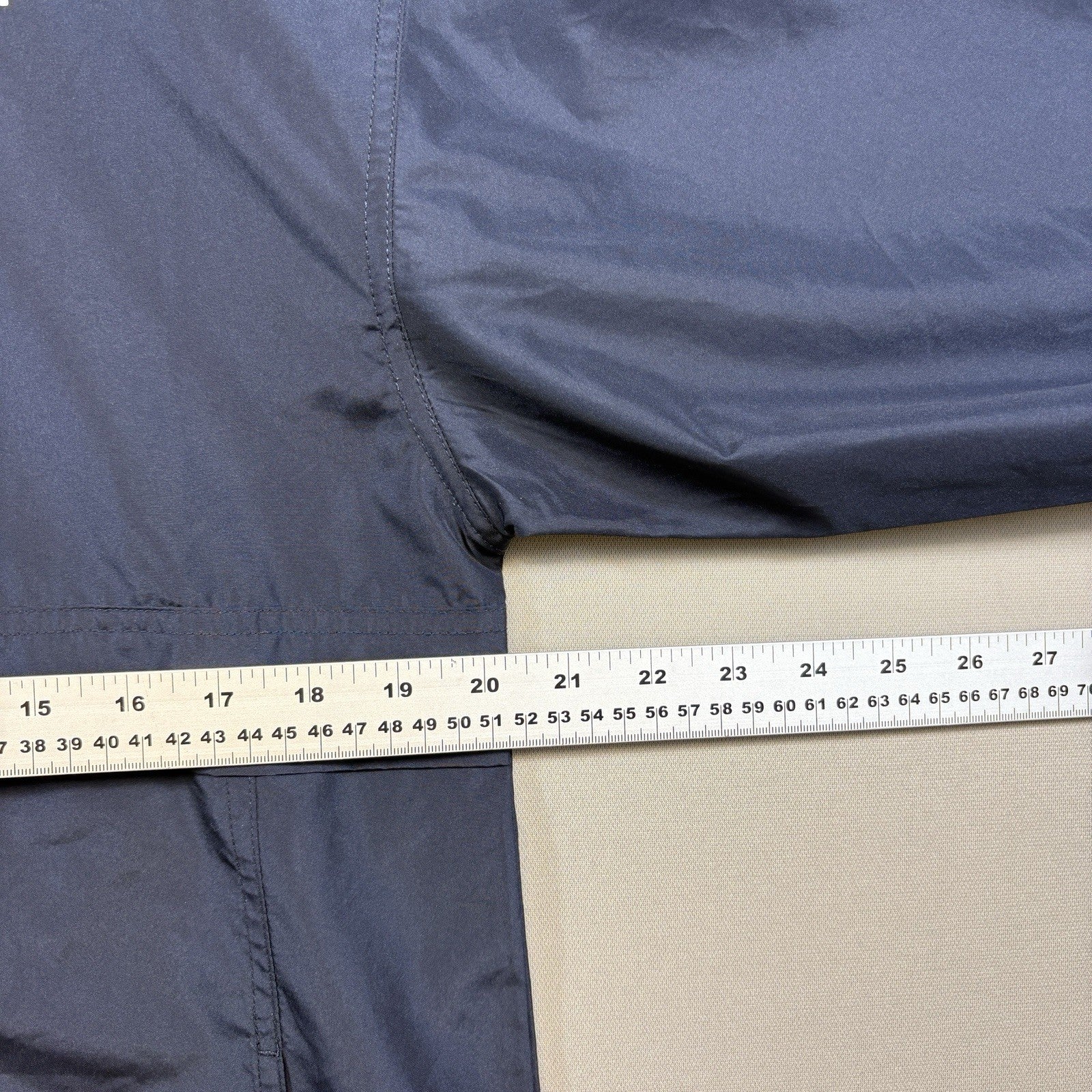 Champion mens Navy Blue Windbreaker Rain Jacket Hooded Pullover Half Zip Small