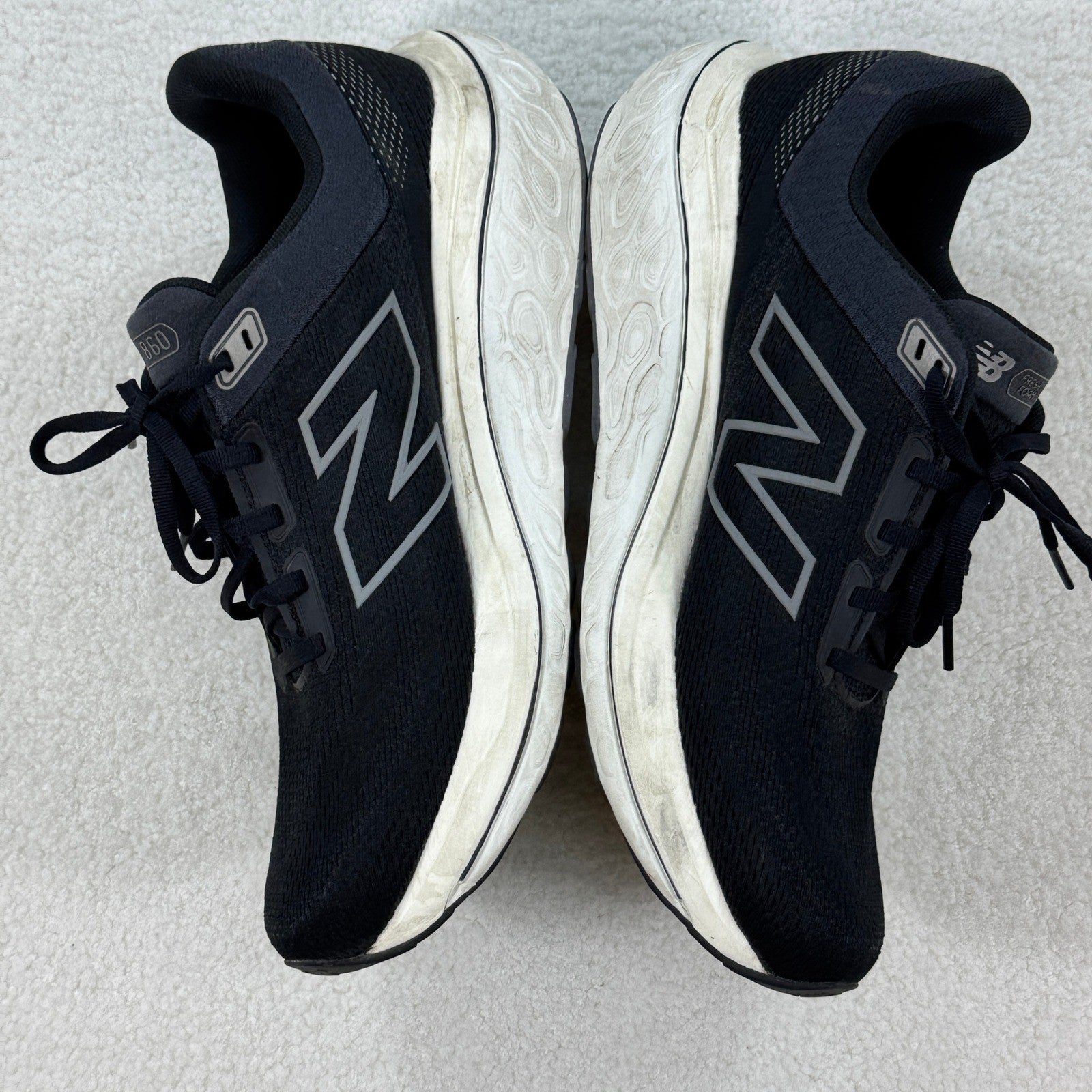 New Balance Fresh Foam M860K14 Running Shoes Womens Size 10 2E Black Sneakers