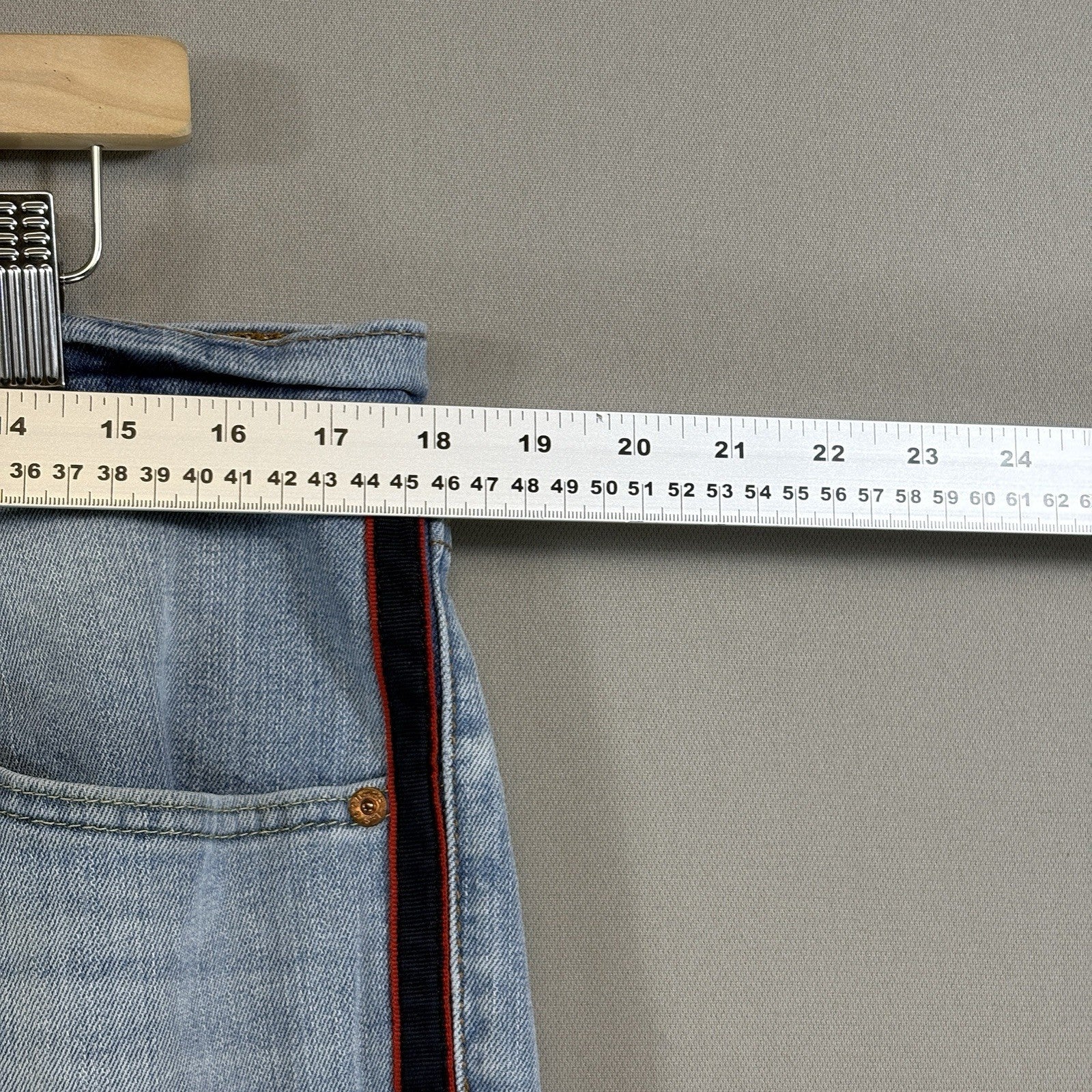 Levis 655040189 Jeans Skinny Straight Fit Mens Size 36x30 Blue Denim Light Wash