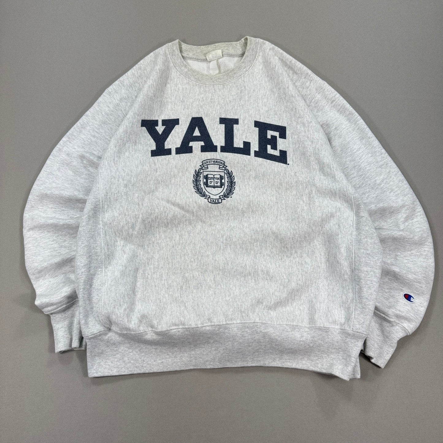 Vintage 90s Champion Sweater Reverse Weave Yale University Crewneck mens Large