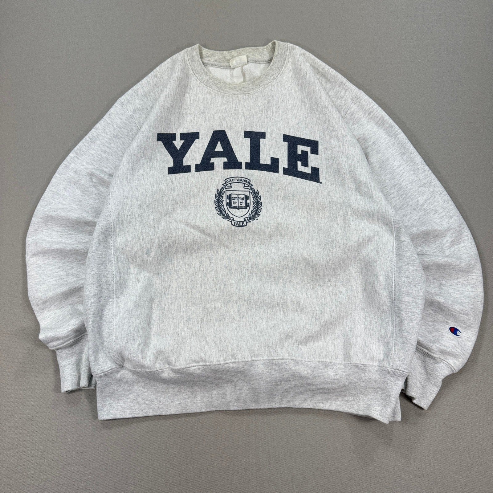 Vintage 90s Champion Sweater Reverse Weave Yale University Crewneck mens Large