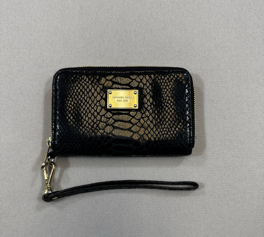 Michael Kors Essential Zip Wallet Wristlet Black Python Embossed Clutch Holder