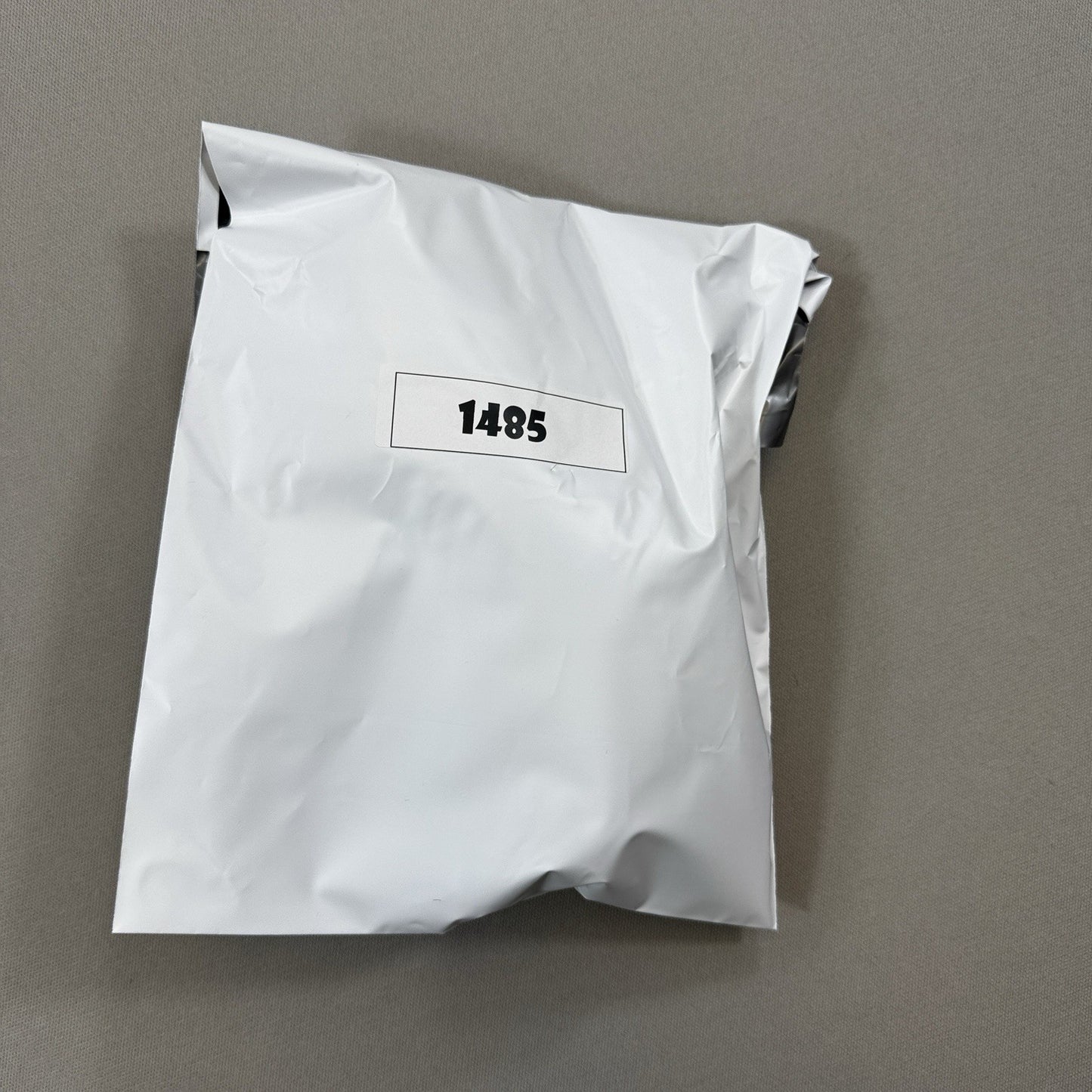 Trench Cleveland Indians T-Shirt mens Large Blue Made in Canada Single Stitch