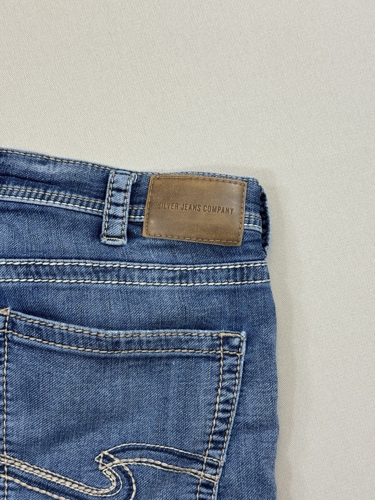 Silver Jeans Grayson Classic Fit Straight Leg mens 34x34 Blue Denim Mid Stretch