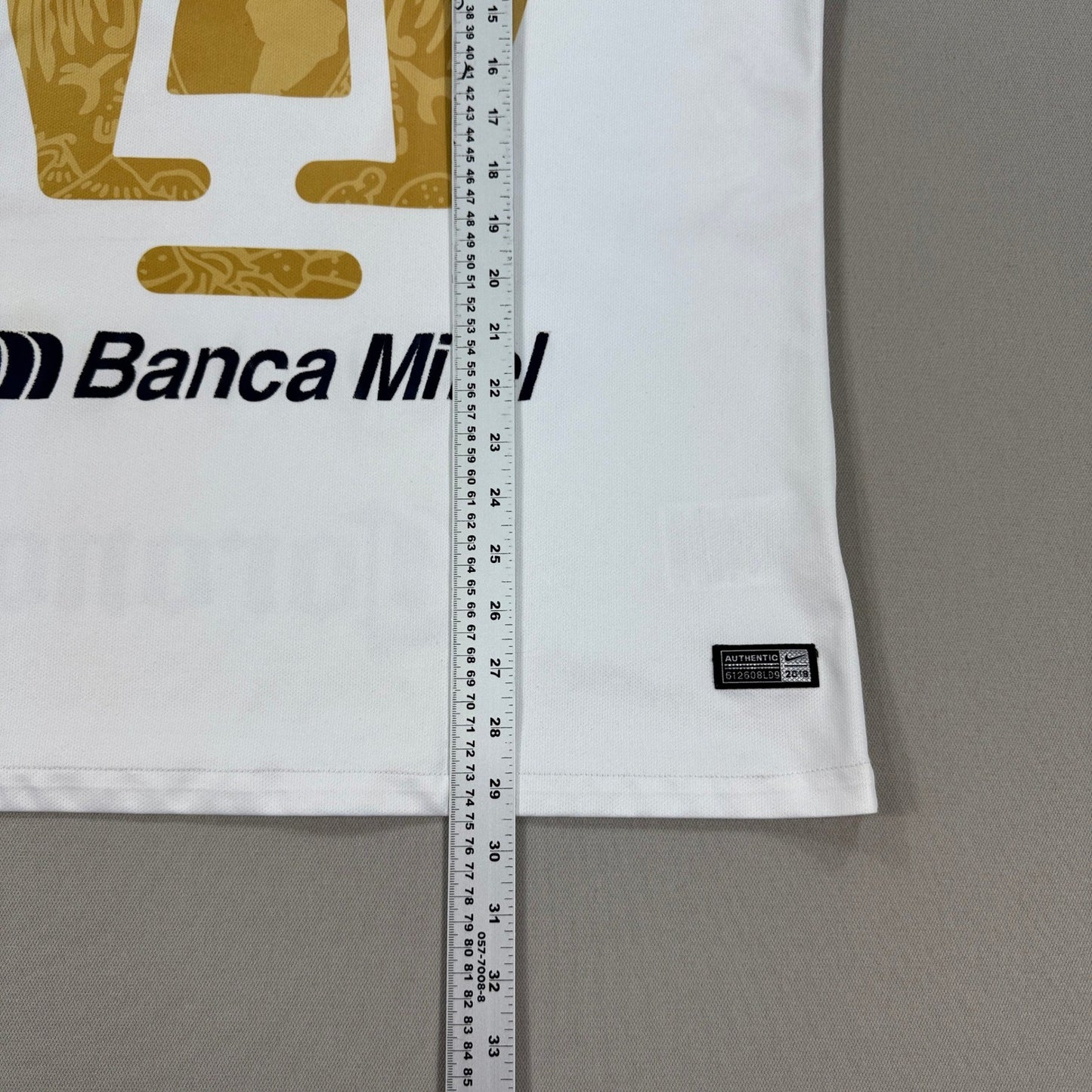 Nike Pumas UNAM Jersey #8 Soccer mens Large White Shirt Authentic