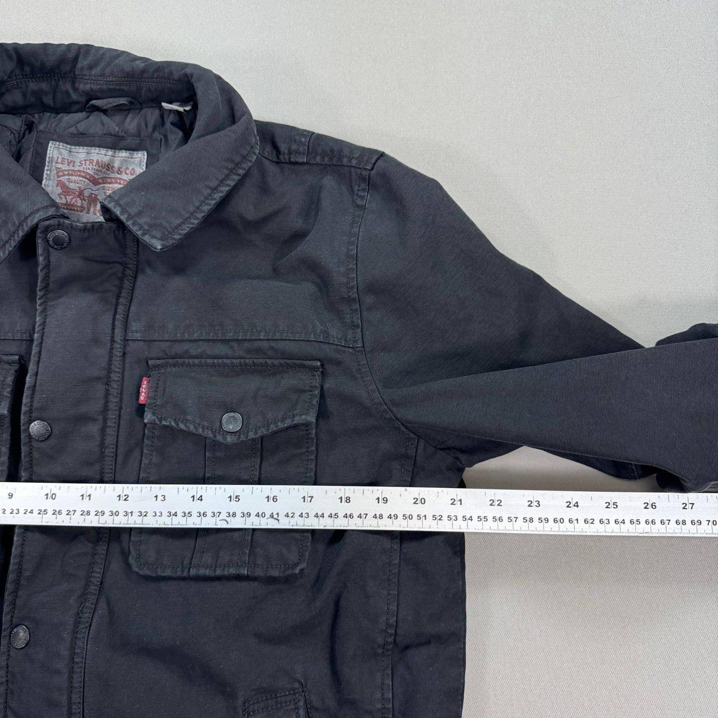 Levi's Washed Cotton Trucker Jacket Quilted Lined mens Small Black Button Down