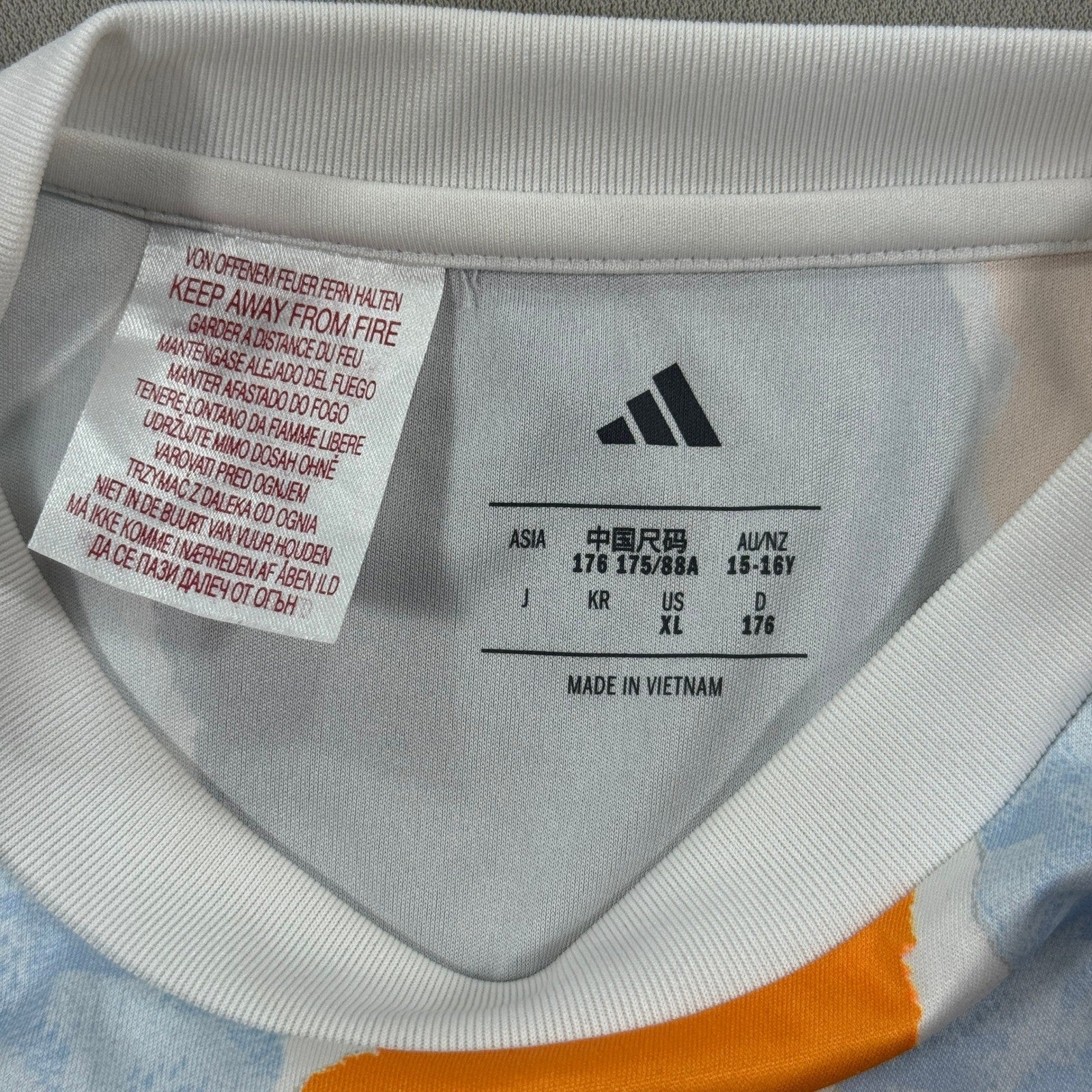 Real Madrid Jersey 24/25 Pre-Match Adidas Football Shirt mens XL Multicolor