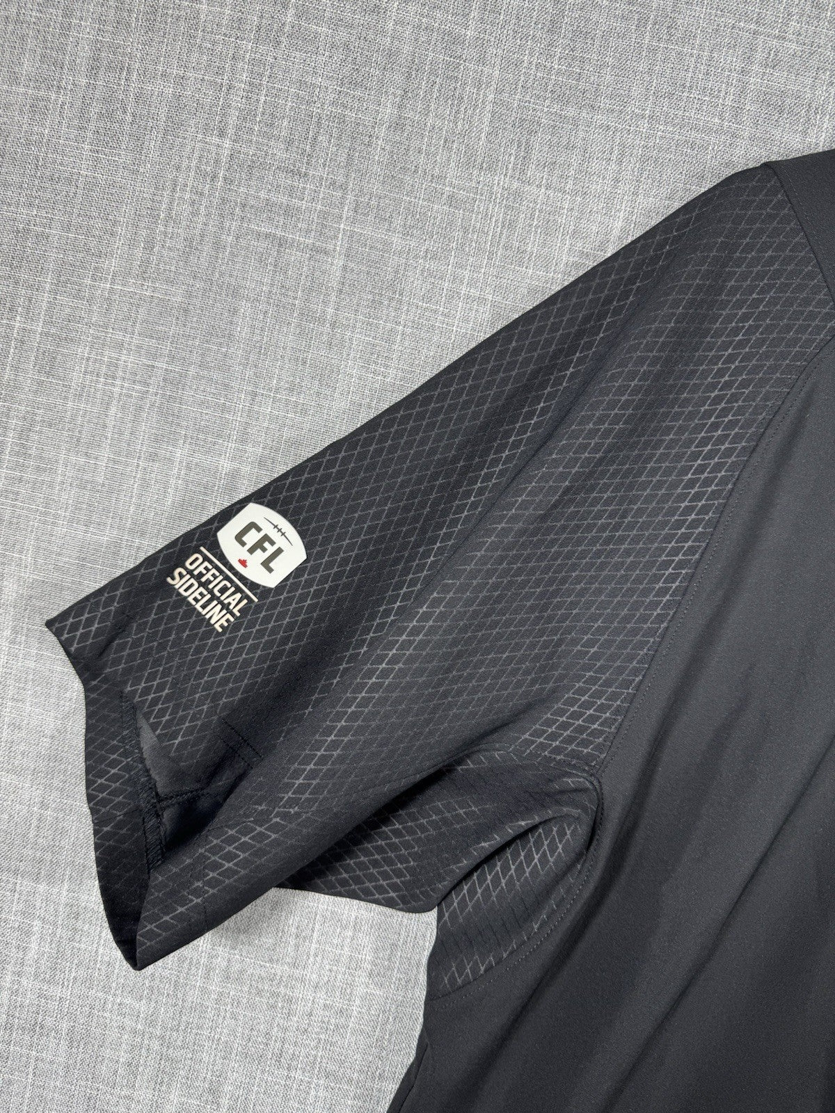 New Era Team Issued Calgary Stampeders Mens M 1/4 Zip Pullover CFL New $110 Msrp