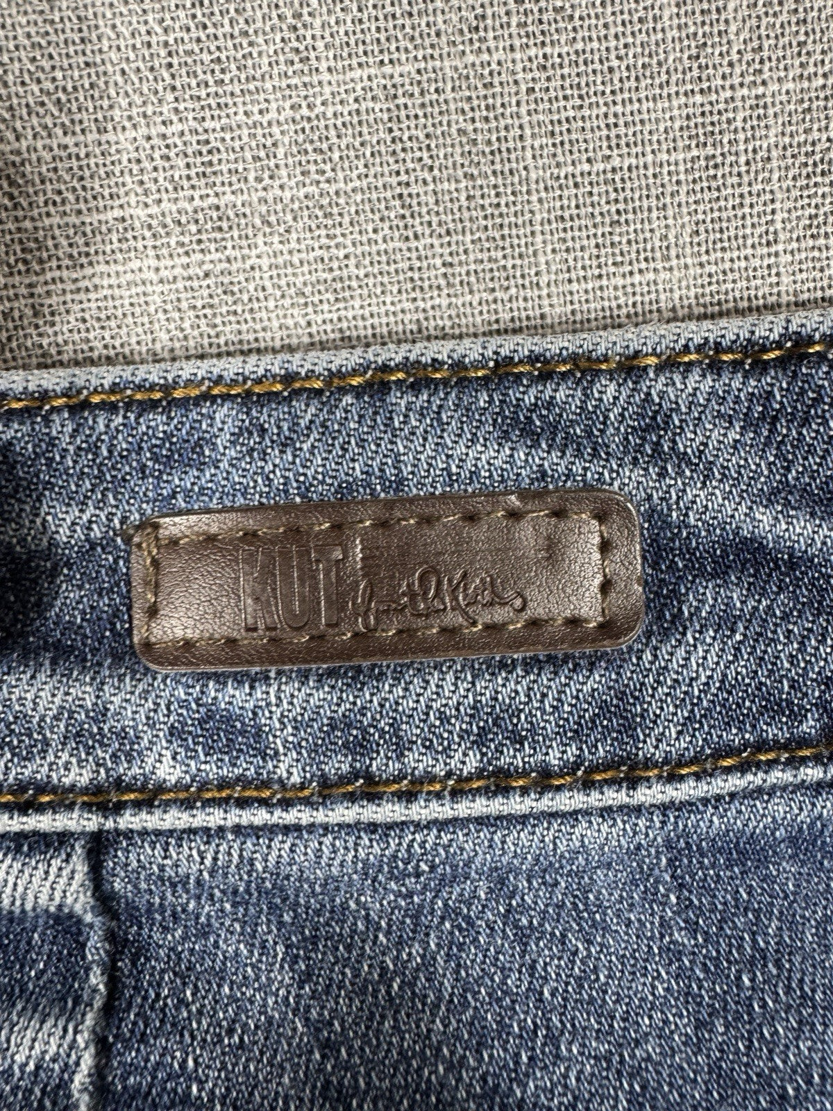 Kut From The Kloth Jeans Skinny Stretch Womens Slightly Distressed Size 8