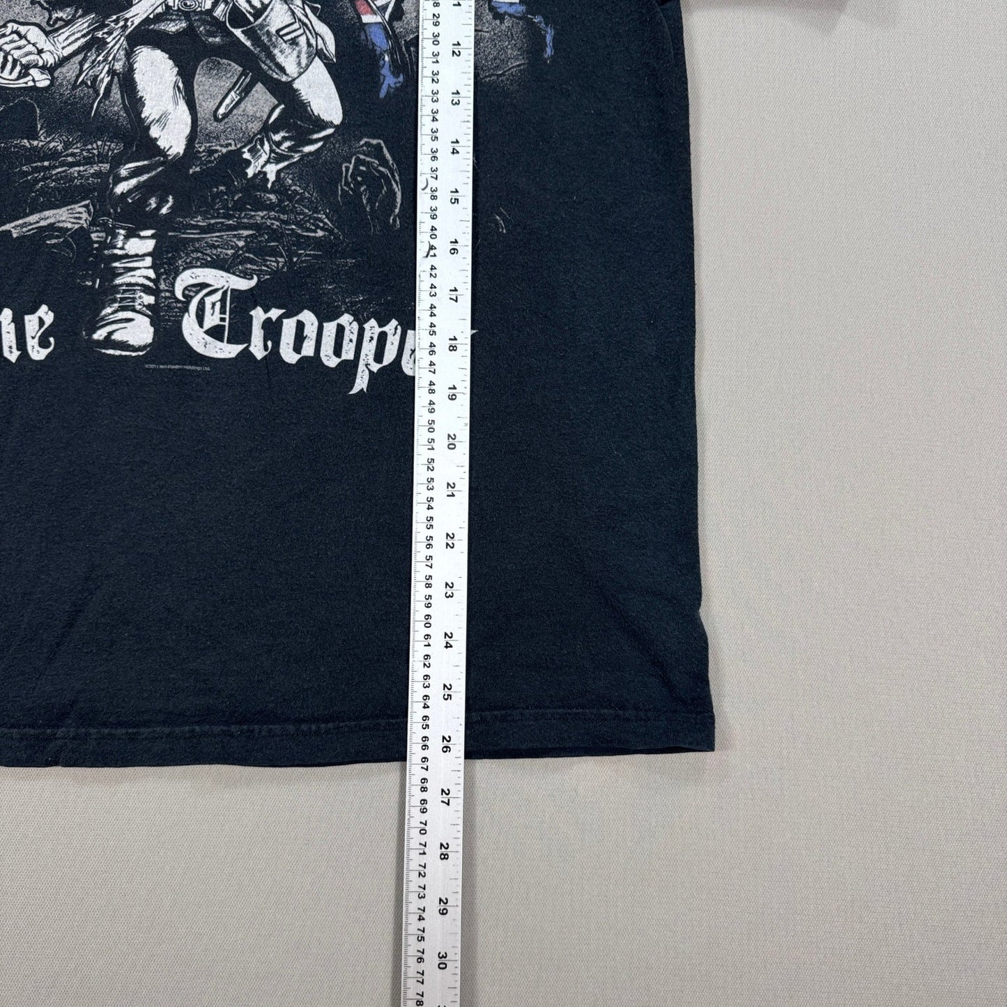 Iron Maiden The Trooper Promo Band T-Shirt mens Medium Graphic Print Faded