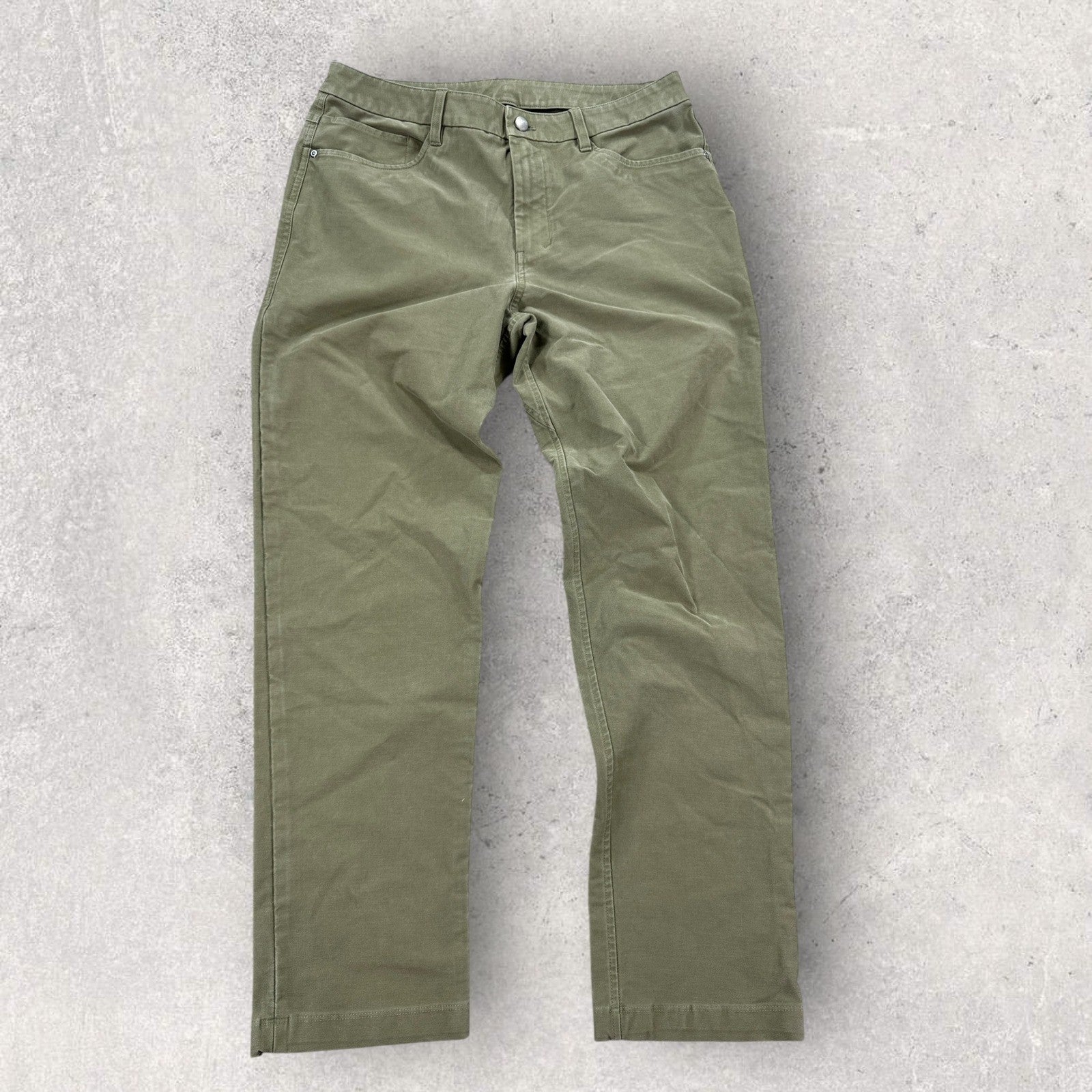 Lululemon ABC Classic Fit Khaki Pants mens Size 32 Olive Green Canvas