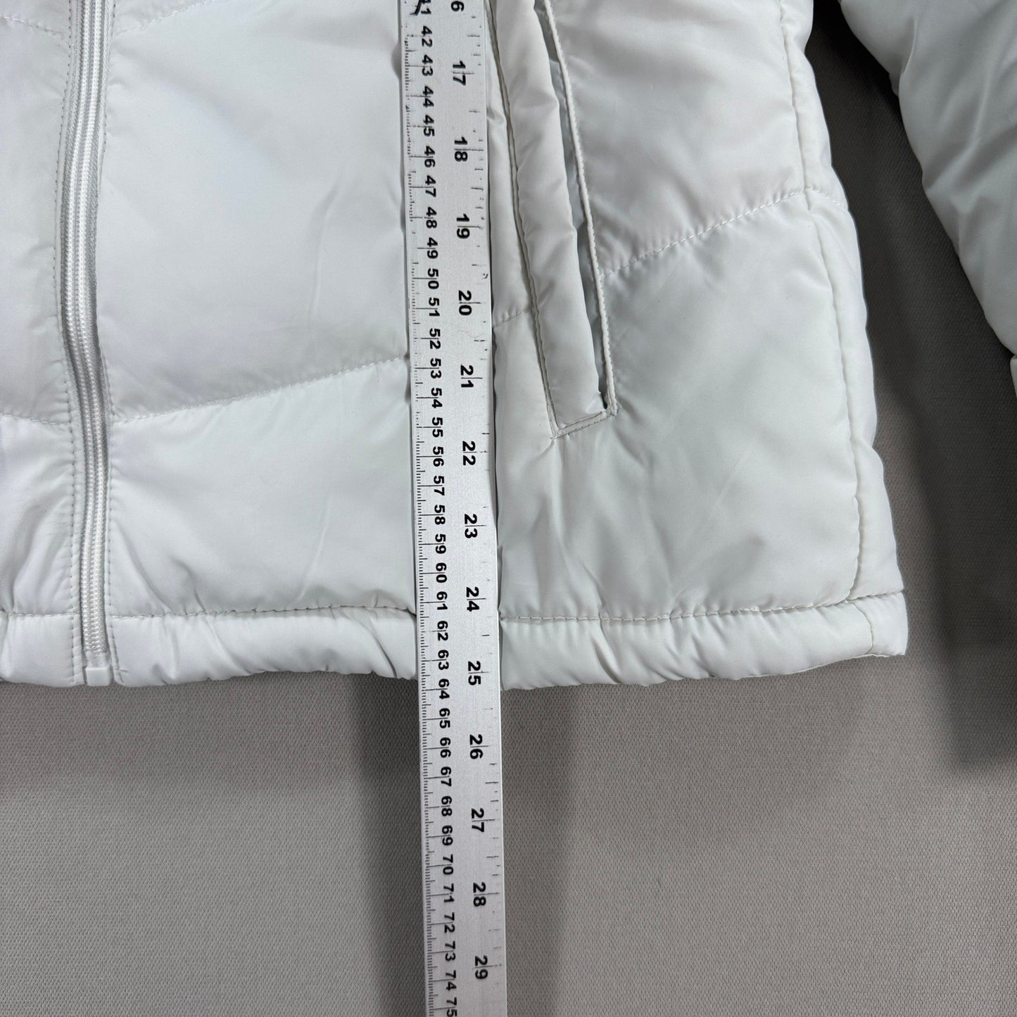 New Balance Puffer Jacket Womens Medium White Full Zip Hooded Quilted Insulated