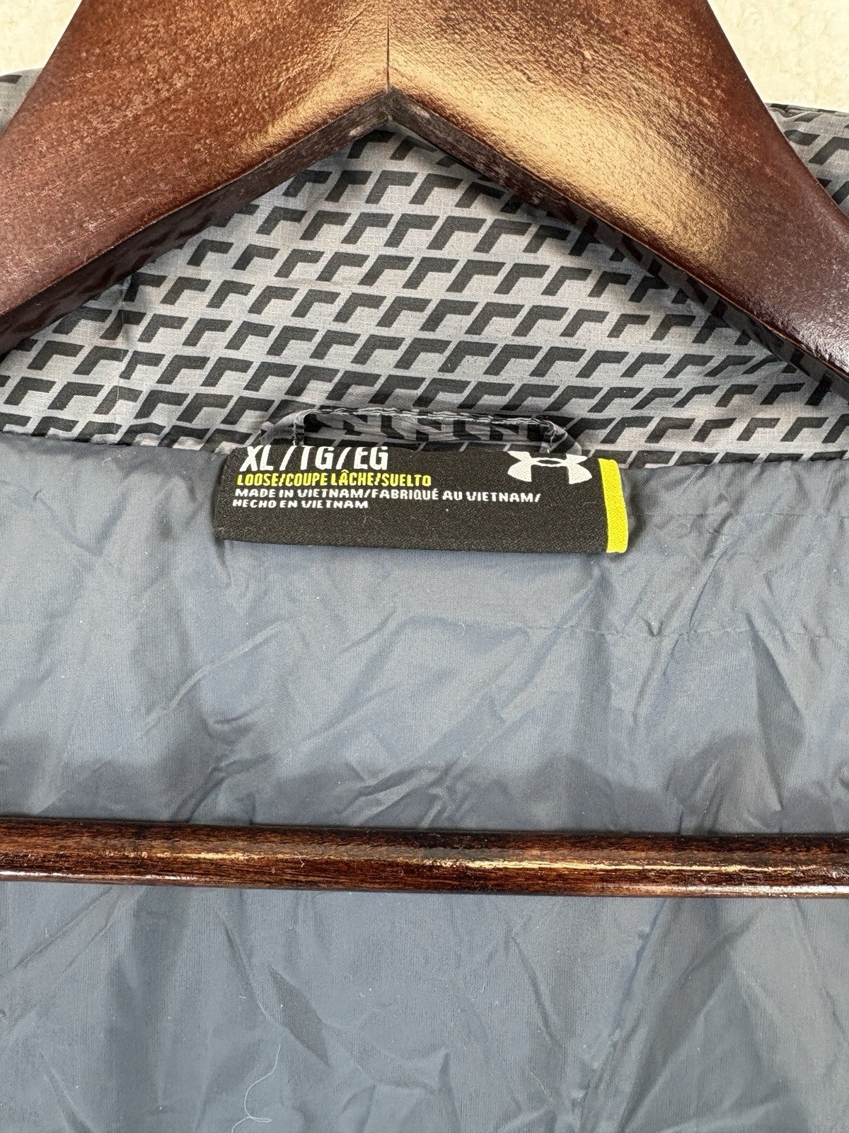 Under Armour Puffer Jacket mens XL Black ColdGear Reactor Full Zip Lightweight