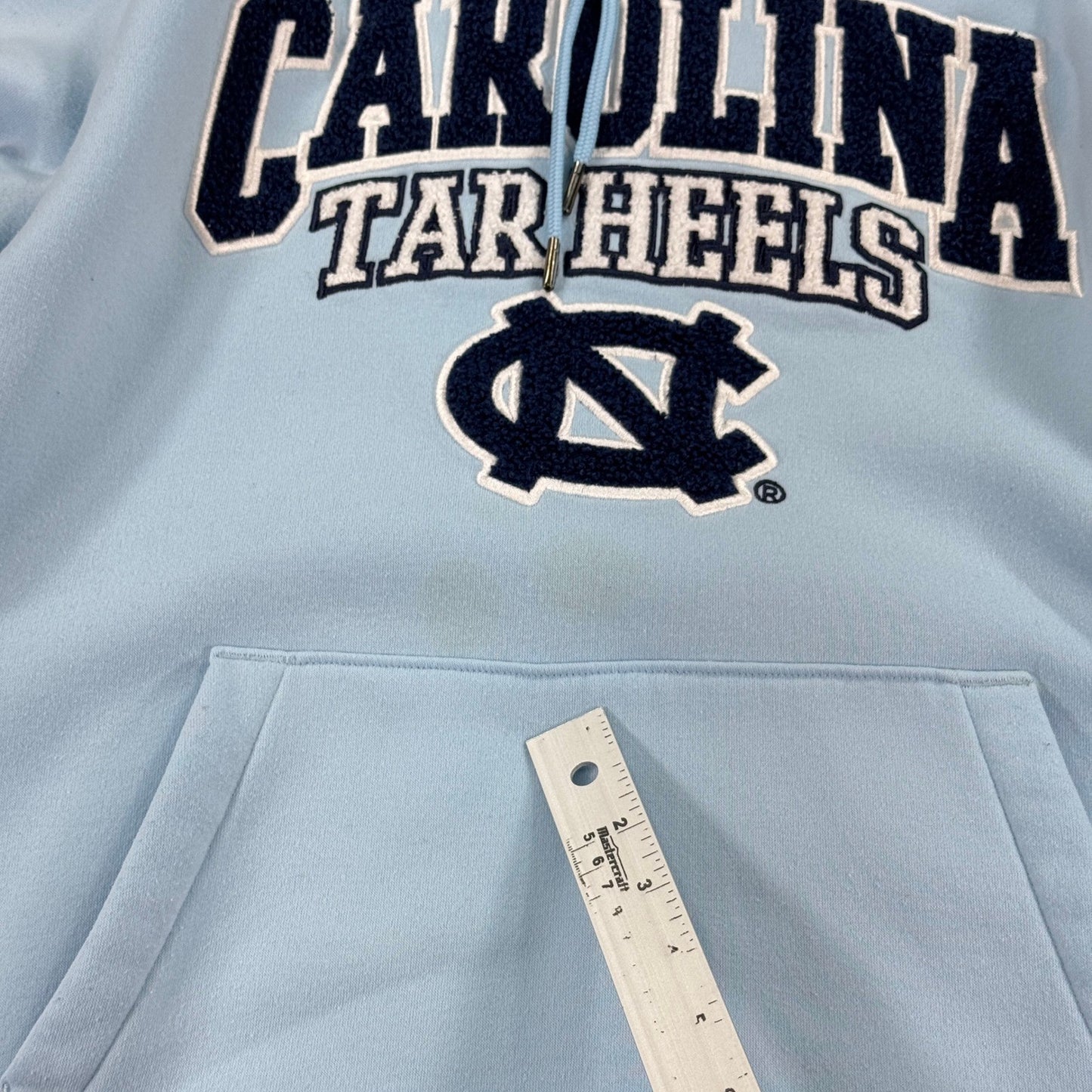 VTG University of Carolina Tar Heels NCAA Hoodie mens Large Light Blue Pullover