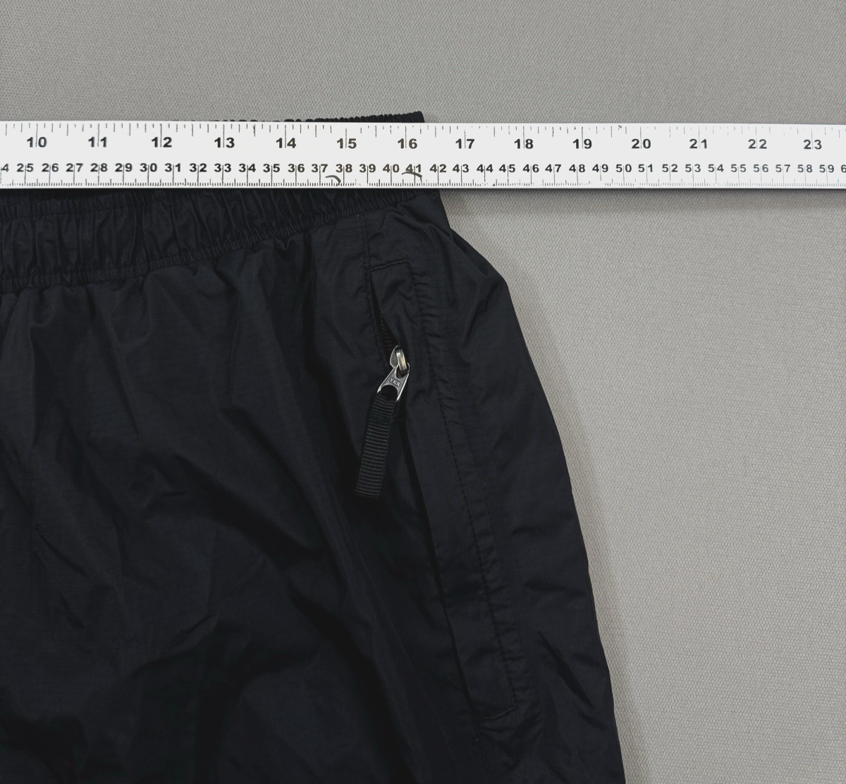 The North Face NSE Wind Track Pants Womens XL Black Trousers Loose Fit Windproof