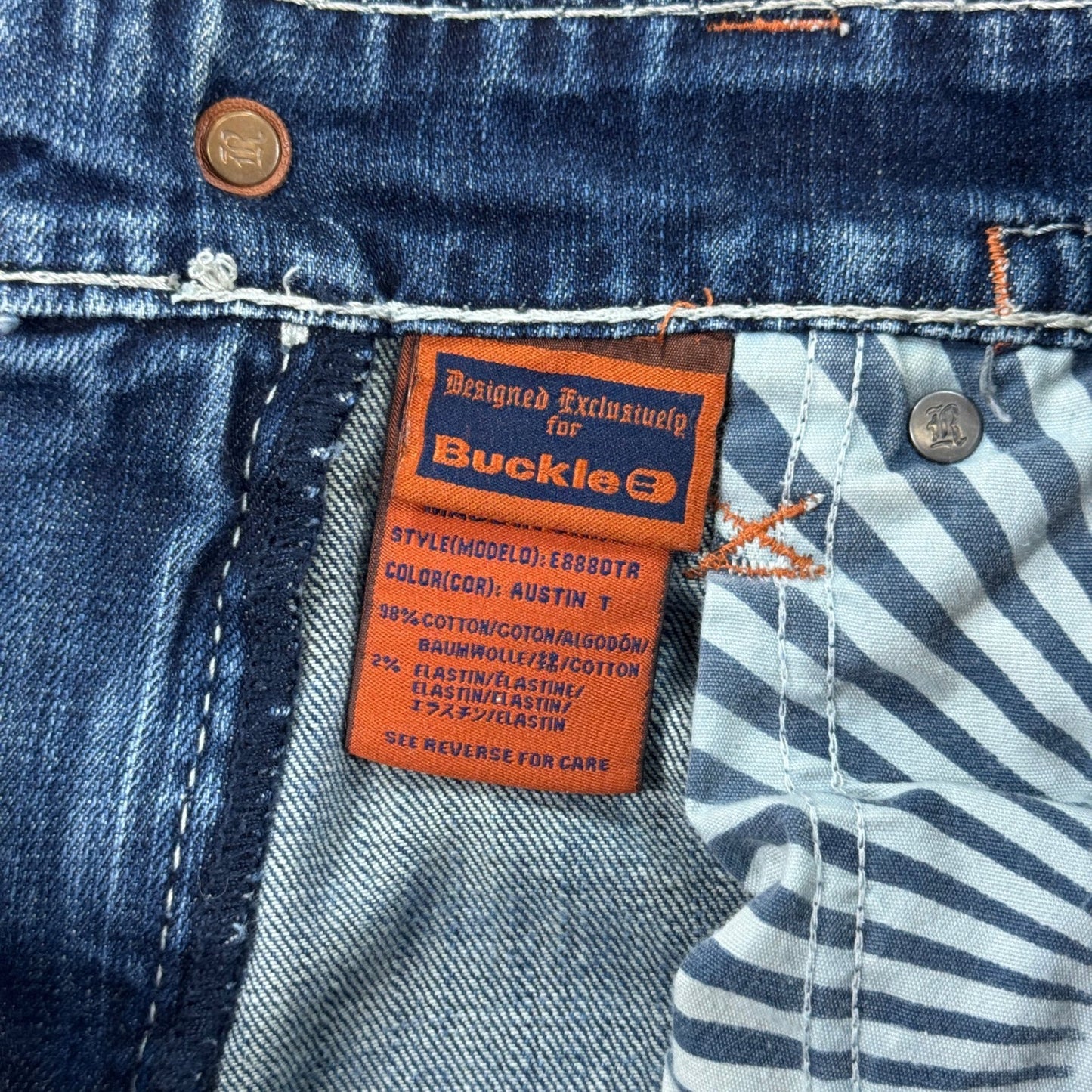 Rock Revival Jeans Bootcut mens Size 31 Blue Denim Distressed Made for Buckle