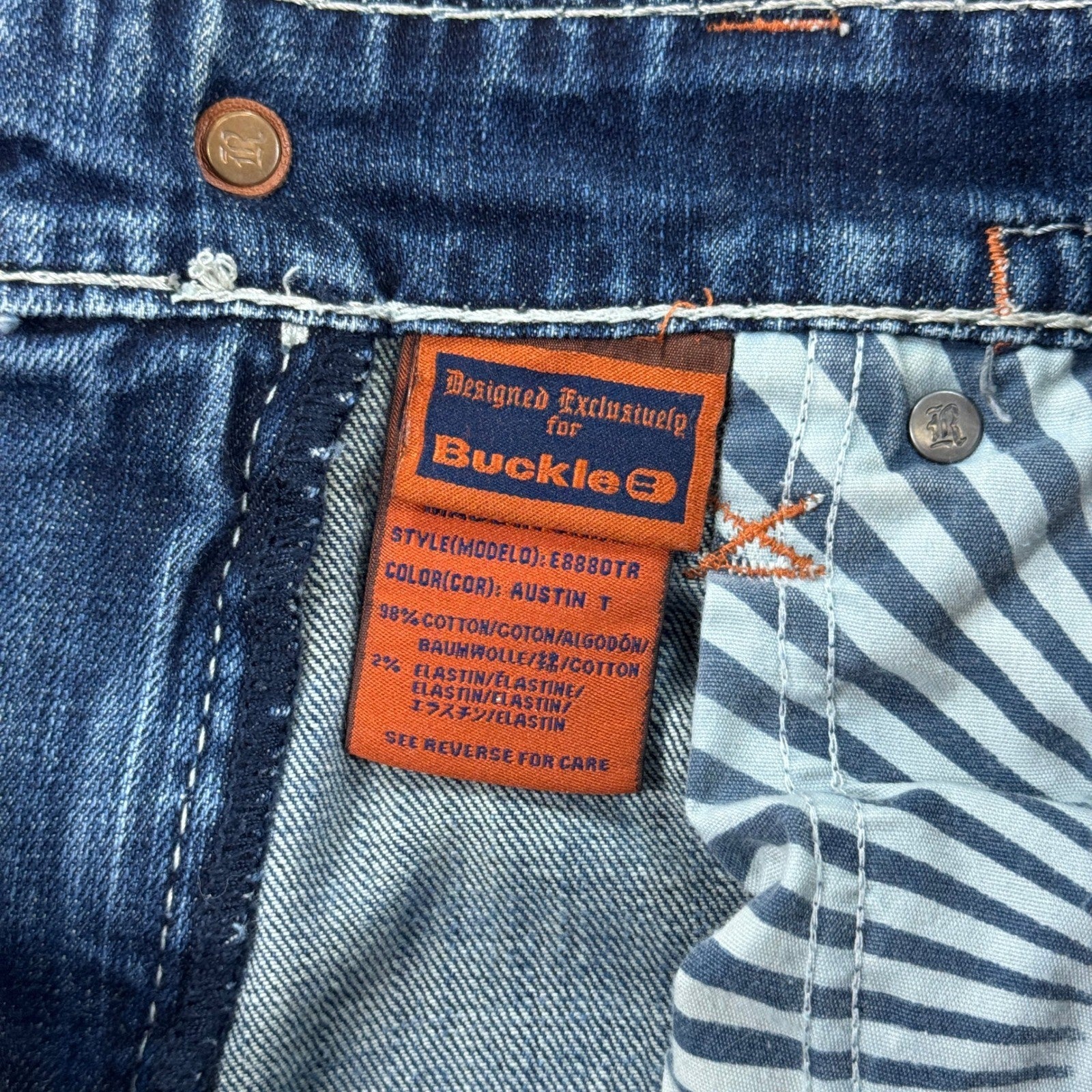 Rock Revival Jeans Bootcut mens Size 31 Blue Denim Distressed Made for Buckle