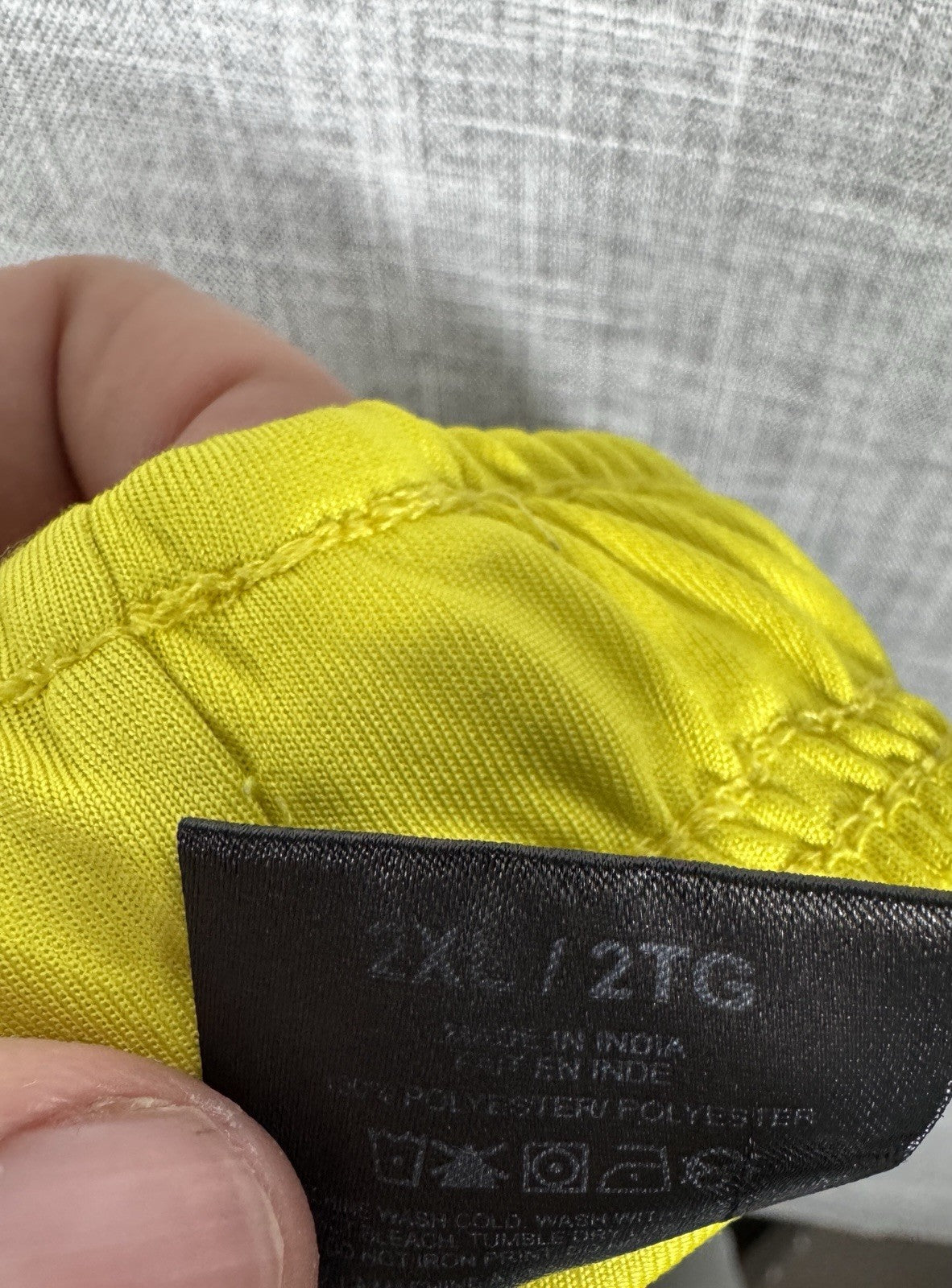 NBA Los Angeles Lakers Basketball Yellow Shorts Mens 2XL