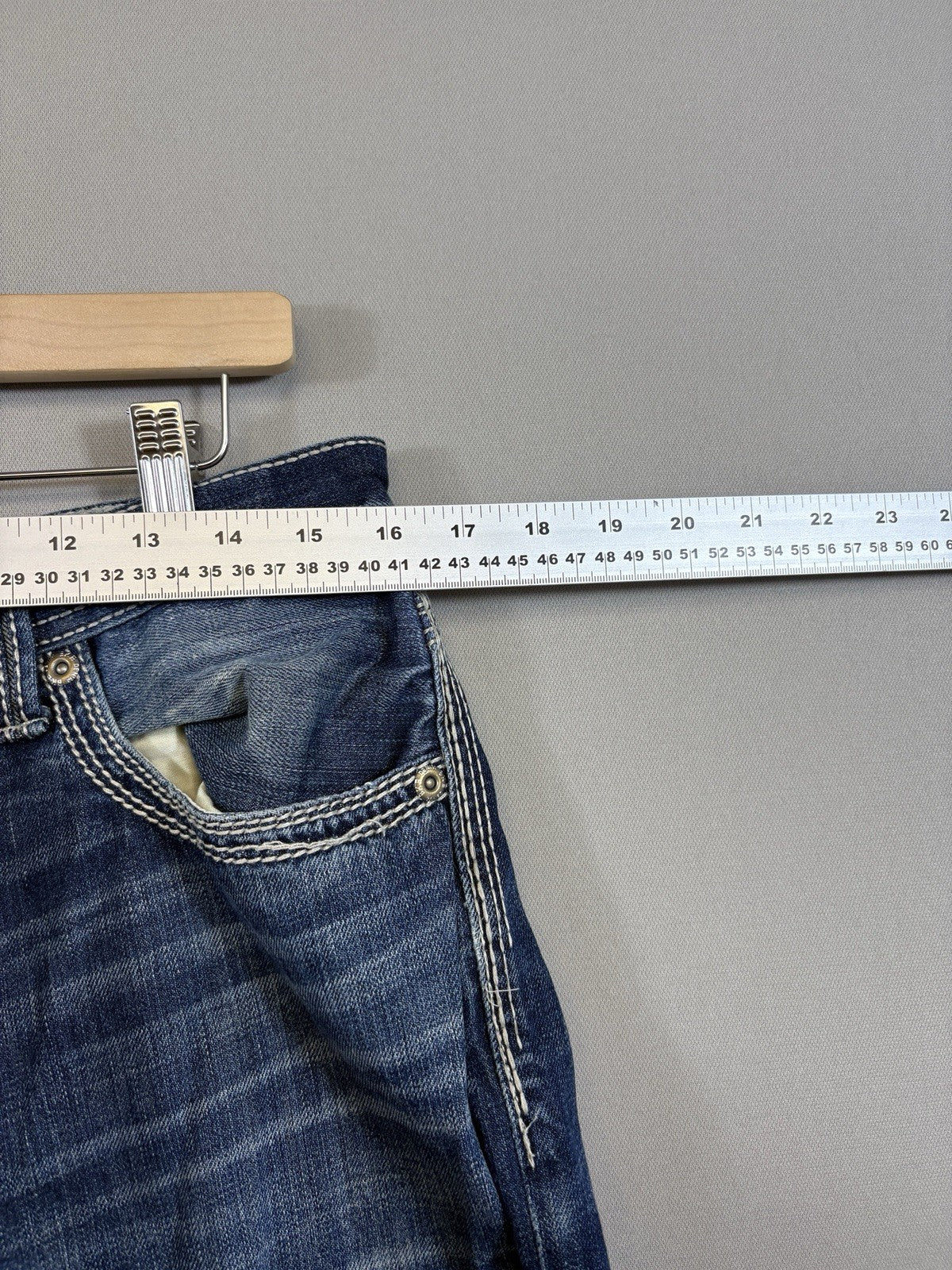 BKE Denim Tyler Straight Blue Jeans mens 33R Distressed Dark Wash Stretch