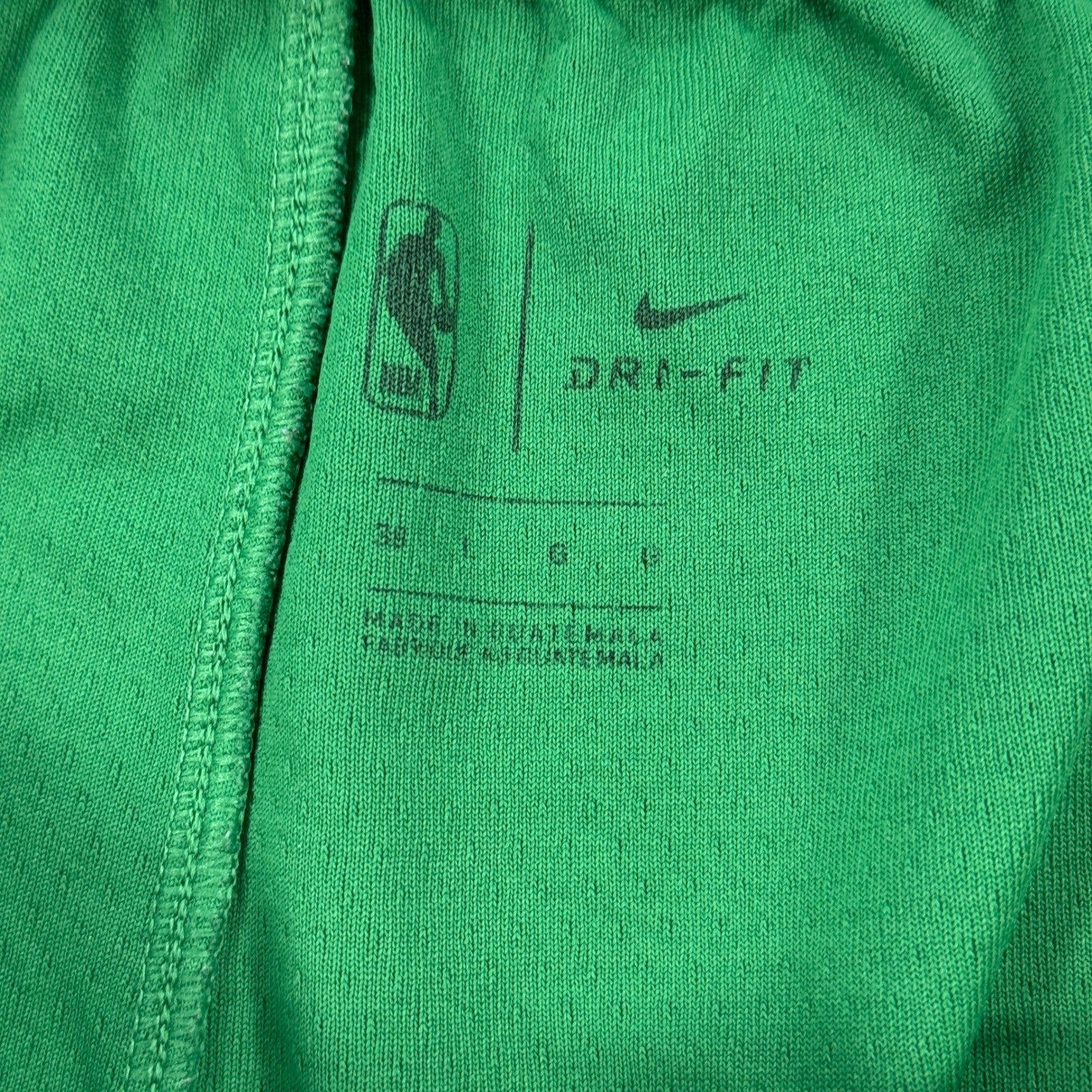 Boston Celtics Shorts Icon Edition NBA Swingman Nike Dri-Fit mens Size 38 Green
