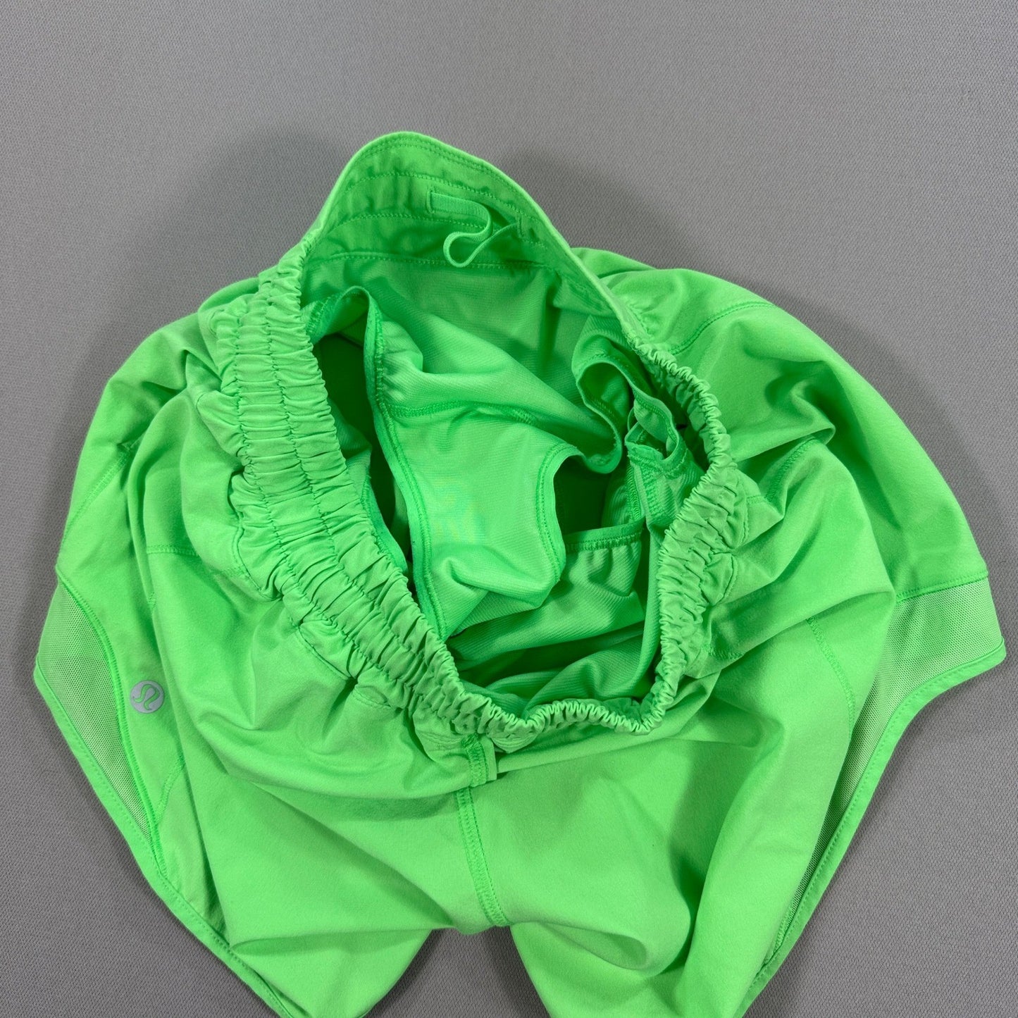 Lululemon Hotty Hot Shorts High Rise 4" Lined Womens Size 6 Neon Green