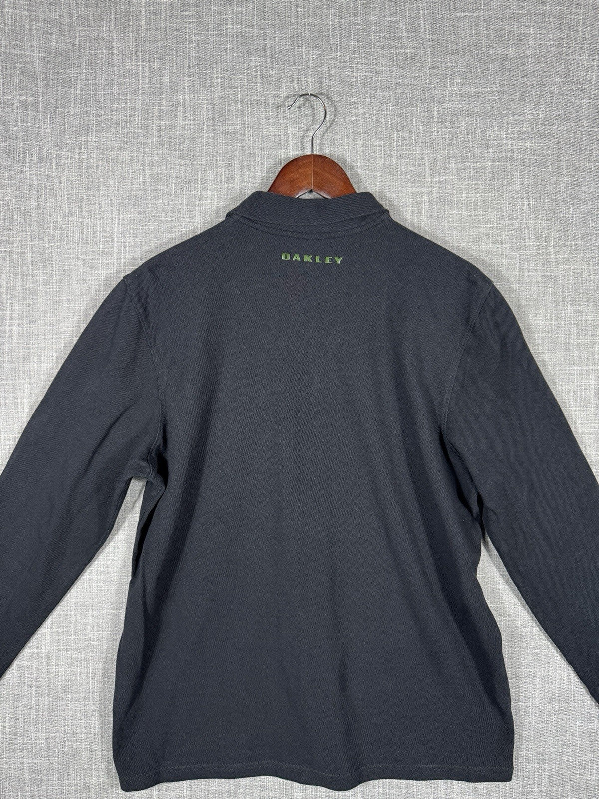 Oakley Long Sleeve Center O Shirt Collared Size XL Regular Fit