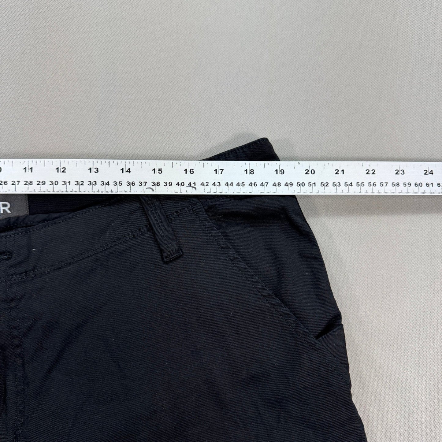 DU/ER Cargo Shorts Live Free Adventure mens Size 40 Black