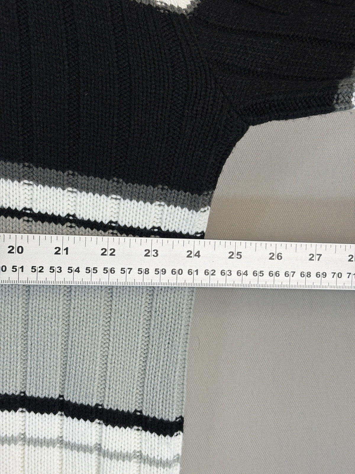 SOUTHPOLE Authentic Collection Mens XL Knit Turtleneck Sweater Striped