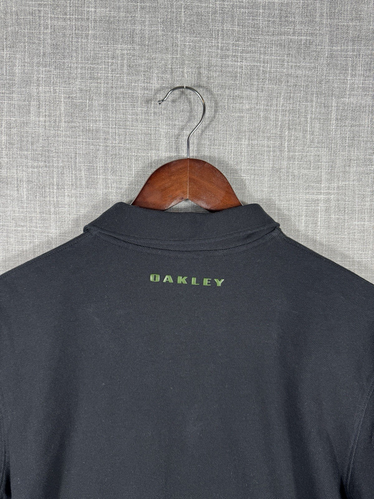 Oakley Long Sleeve Center O Shirt Collared Size XL Regular Fit