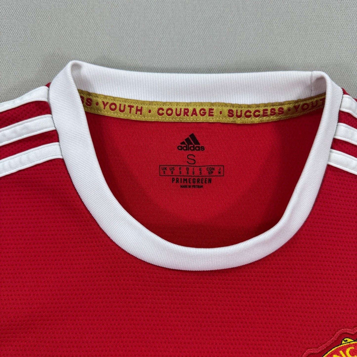 Adidas Manchester United Home Jersey Primegreen Mens Small Red Shirt