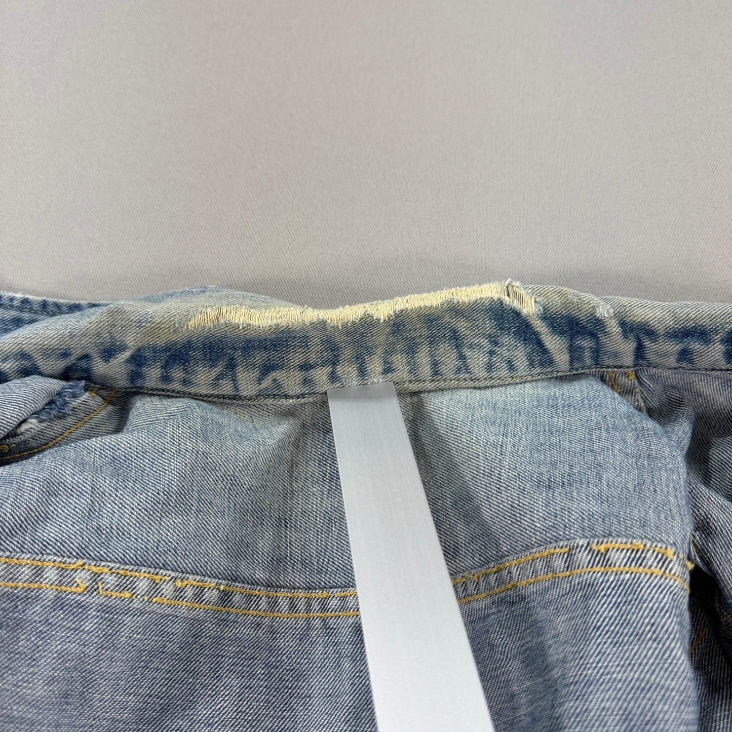 Vintage Lee Trucker Jean Jacket mens Large Blue Denim Stonewash USA Made