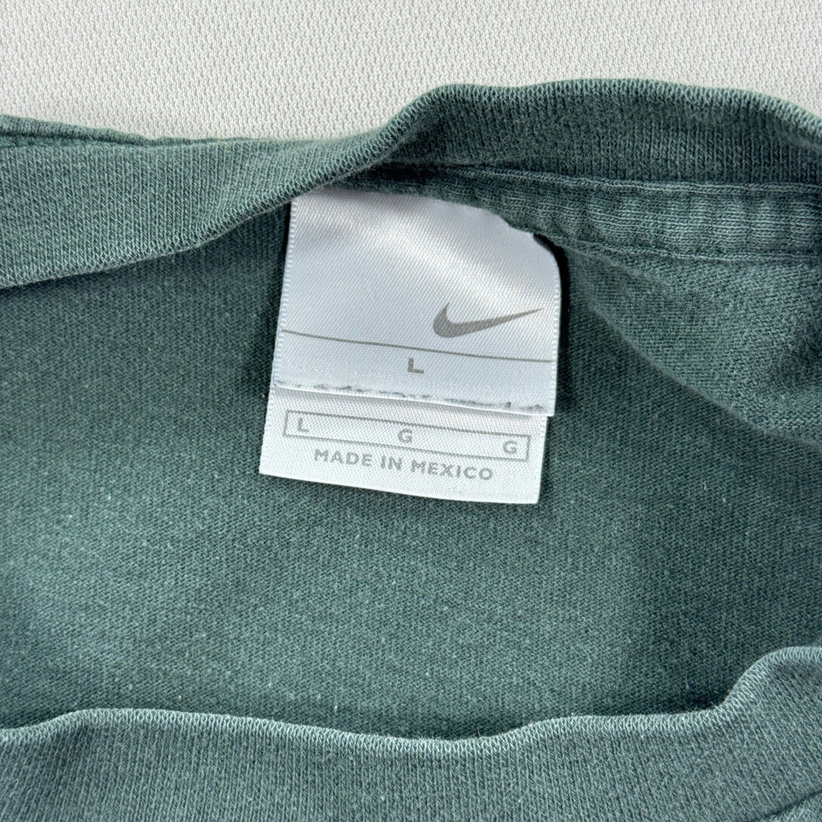 Vintage Y2K Nike Shirt mens Large Green Sage Center Swoosh Long Sleeve Pullover