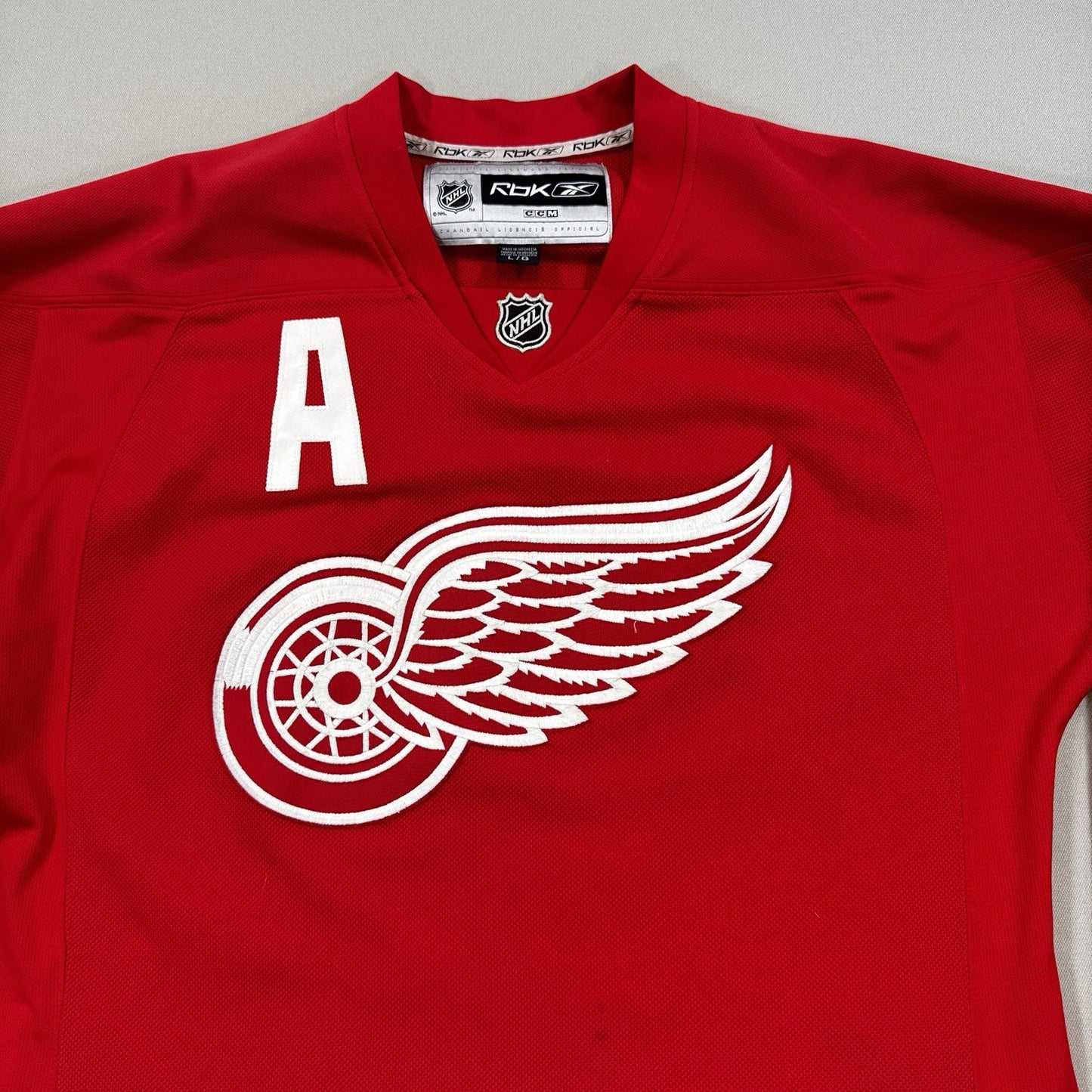 HENRIK ZETTERBERG DETROIT RED WINGS REEBOK RED JERSEY “A” SIZE Large,CCM