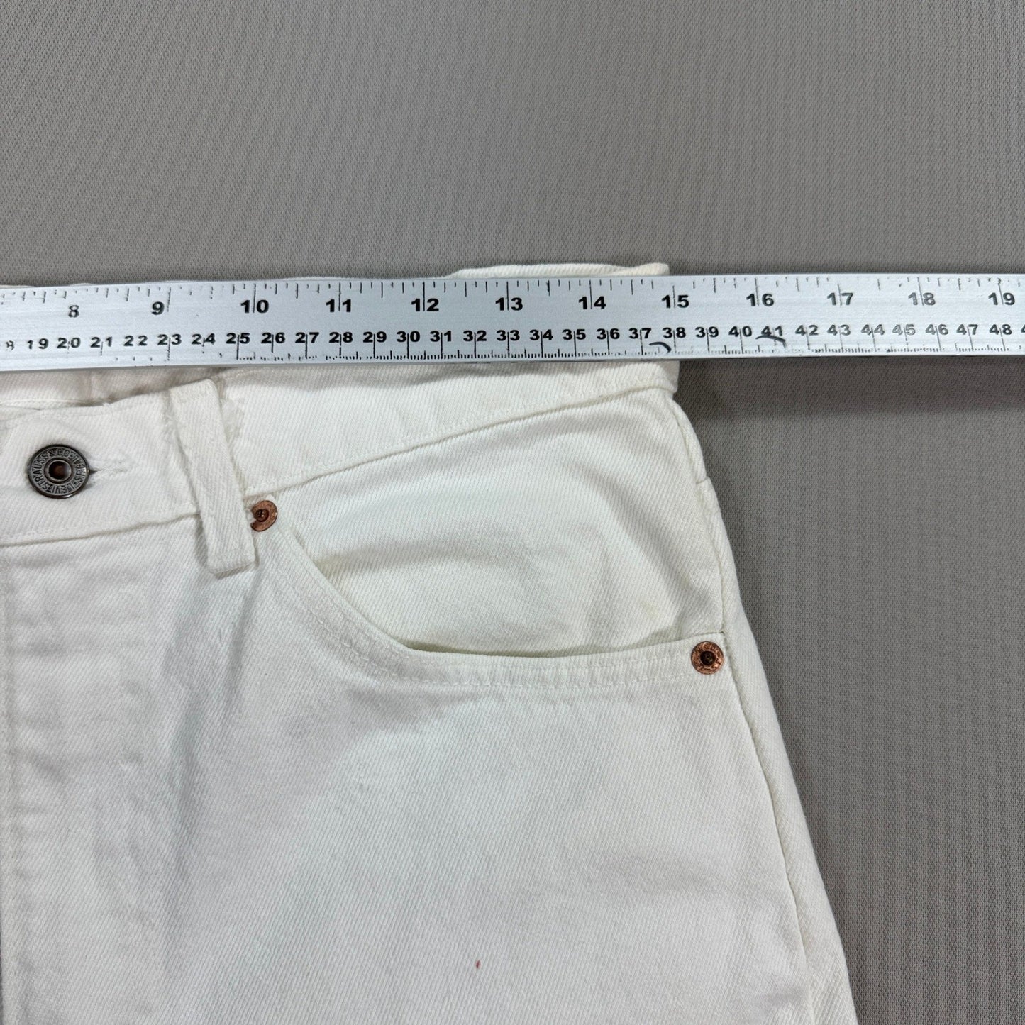 Vintage Levi's 505 Denim Jeans Womens 31x34 White Made In USA Straight Leg Y2K