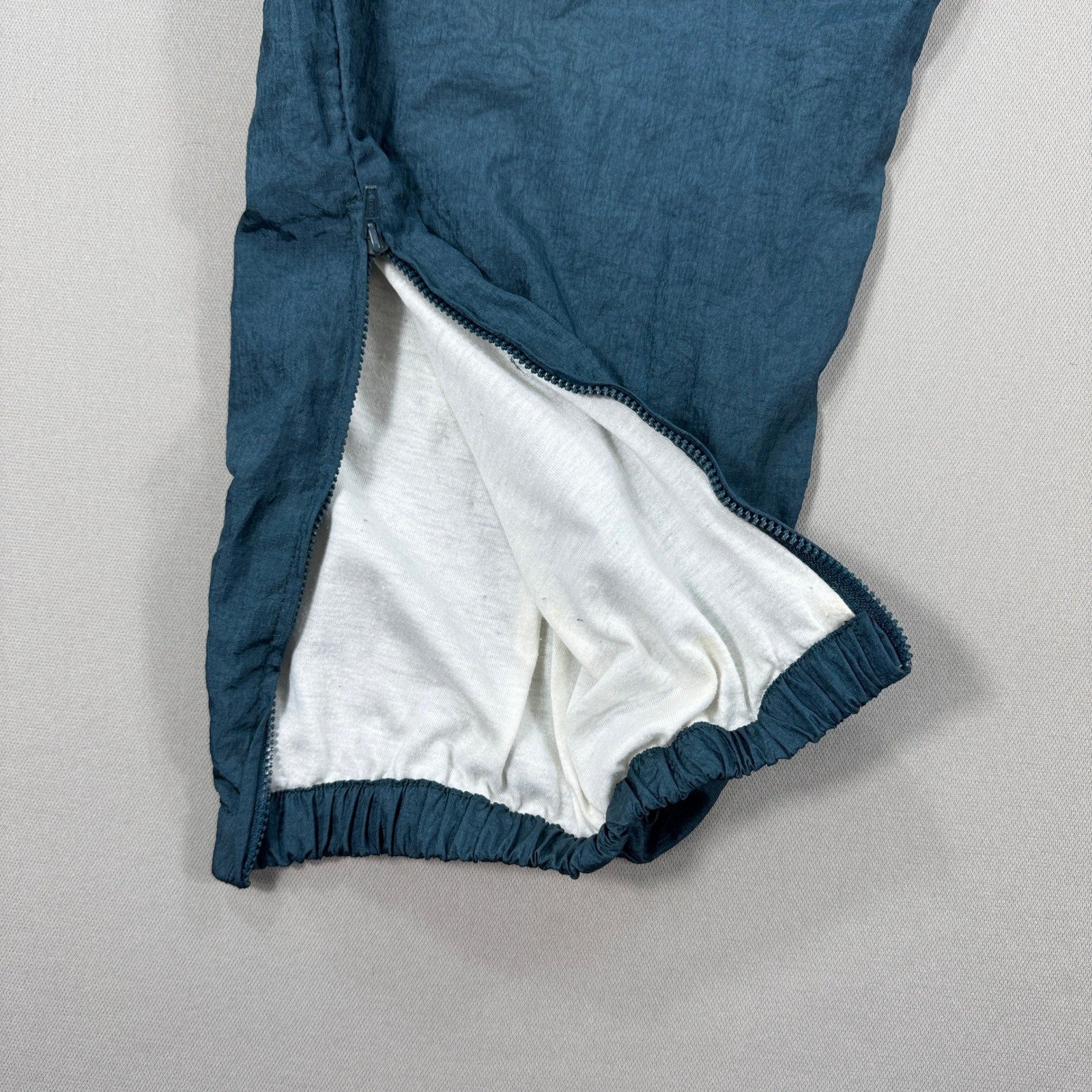 Vintage Puma Track Pants mens Medium Teal Windbreaker Nylon Zipped Ankles Y2K