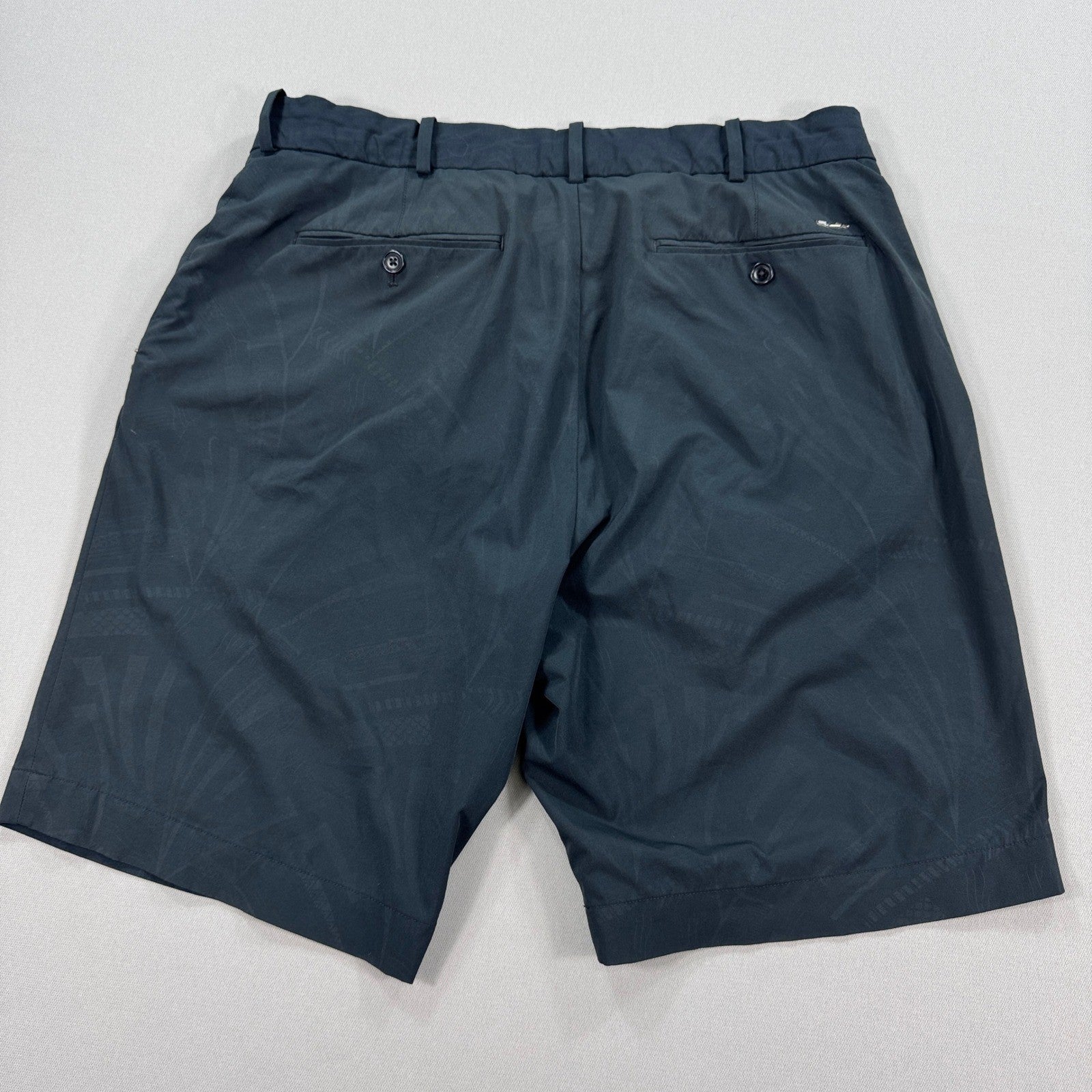 RLX Ralph Lauren Tailored Fit Golf Shorts mens Size 34 Black Flat Front Classic