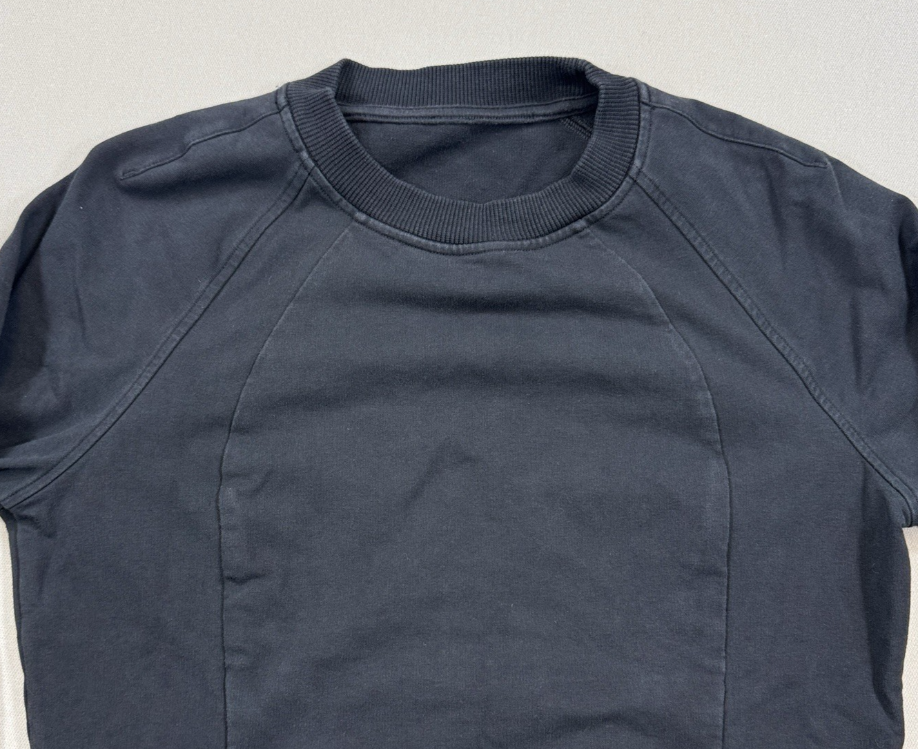 Lululemon Scuba Sweater Womens Size 4 Black Pullover Crew Neck Pockets Stretch