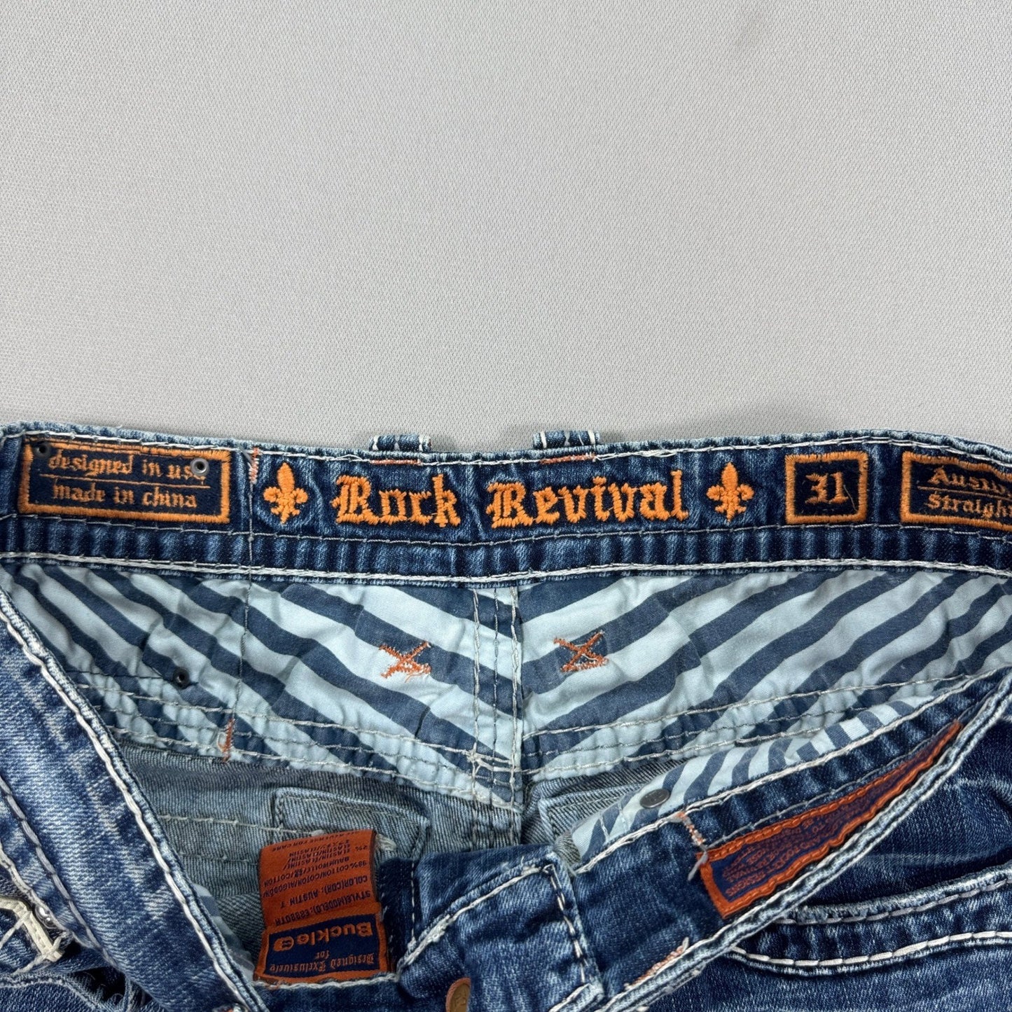 Rock Revival Jeans Bootcut mens Size 31 Blue Denim Distressed Made for Buckle