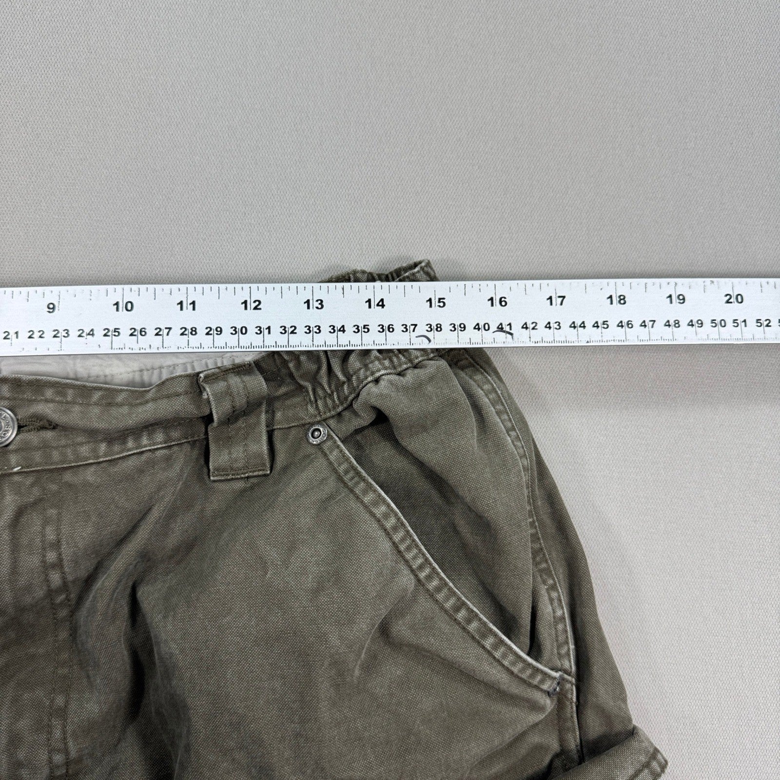 Sorel Cargo Shorts mens Size 34 Olive Green Relaxed Fit Cotton Casual Outdoor