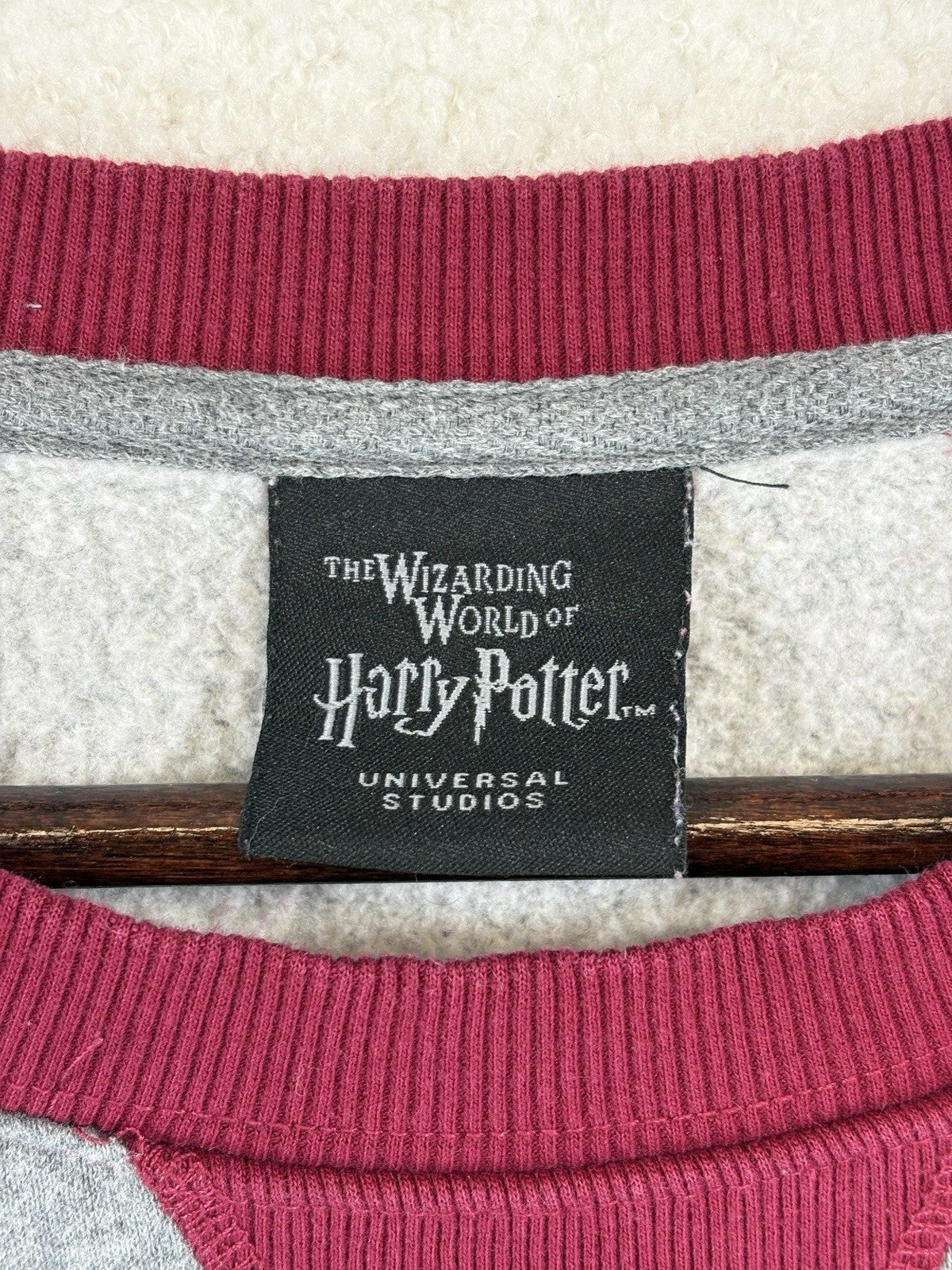 Wizarding World Of Harry Potter Gryffindor Mens 2XL Sweatshirt Universal Studios