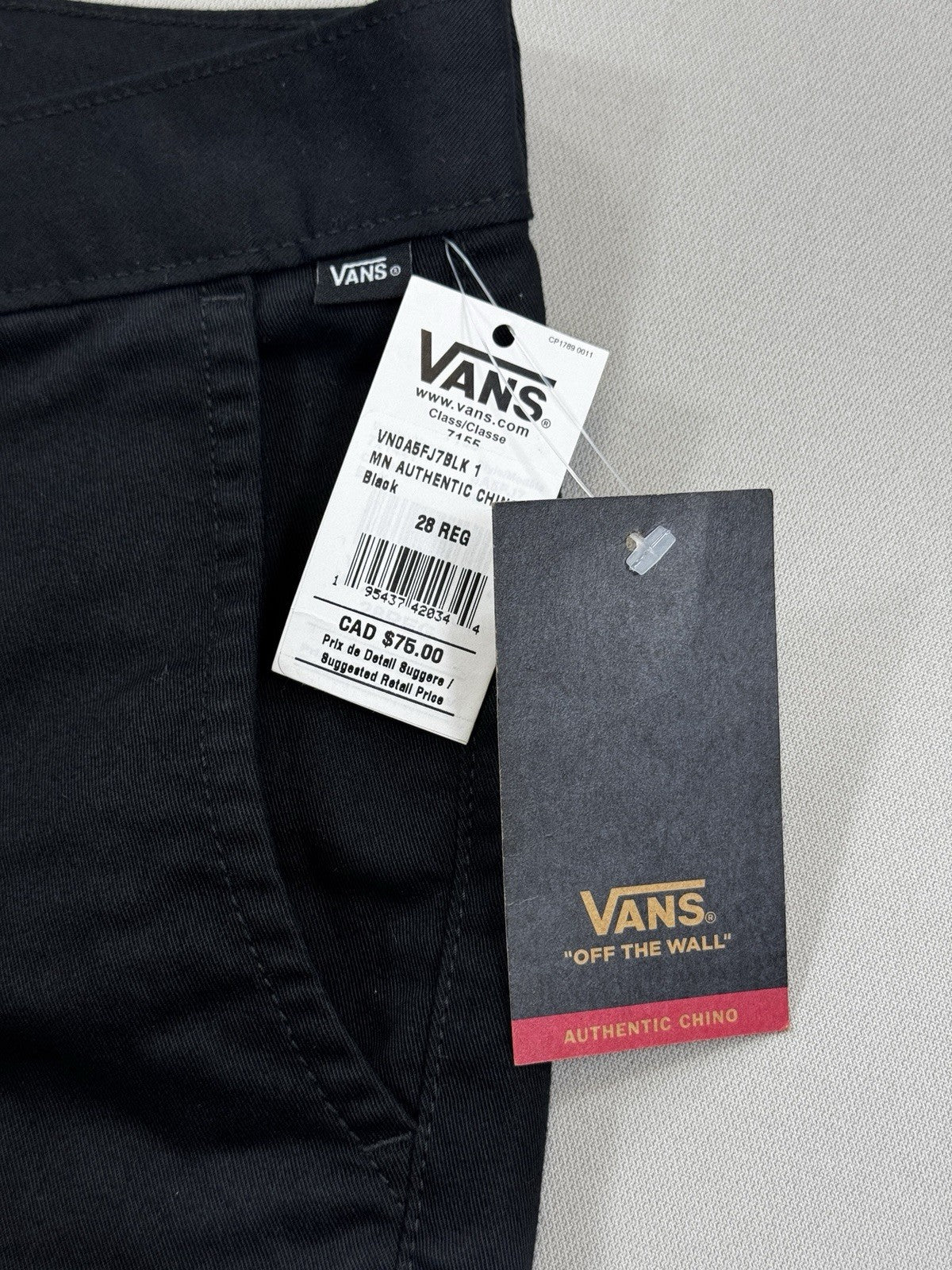 NWT Vans Authentic Chino Pants Off The Wall mens Size 28 Black Slim Fit Grunge