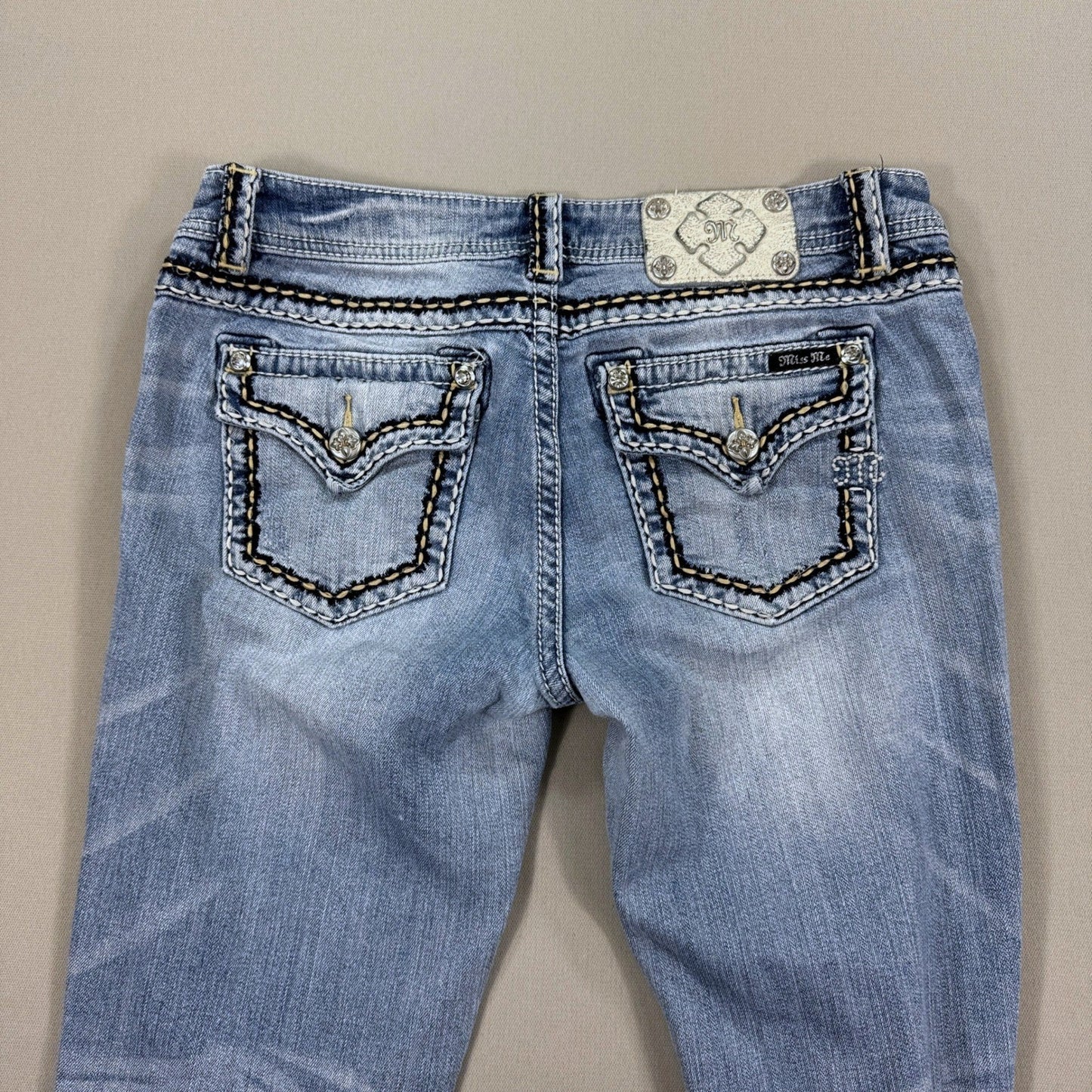 Miss Me Jeans Womens 32x30 Straight Blue Denim Embellished Pockets Distressed