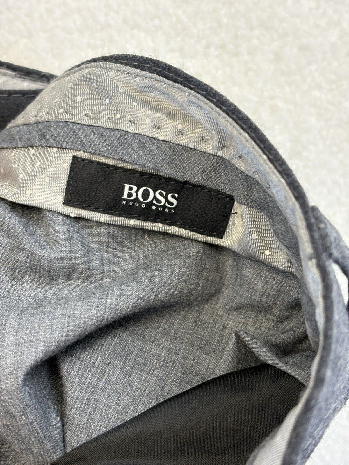 Hugo Boss Straight Fit Pleated Gray Golf Pants Athleisure Chino Mens Size 38x32